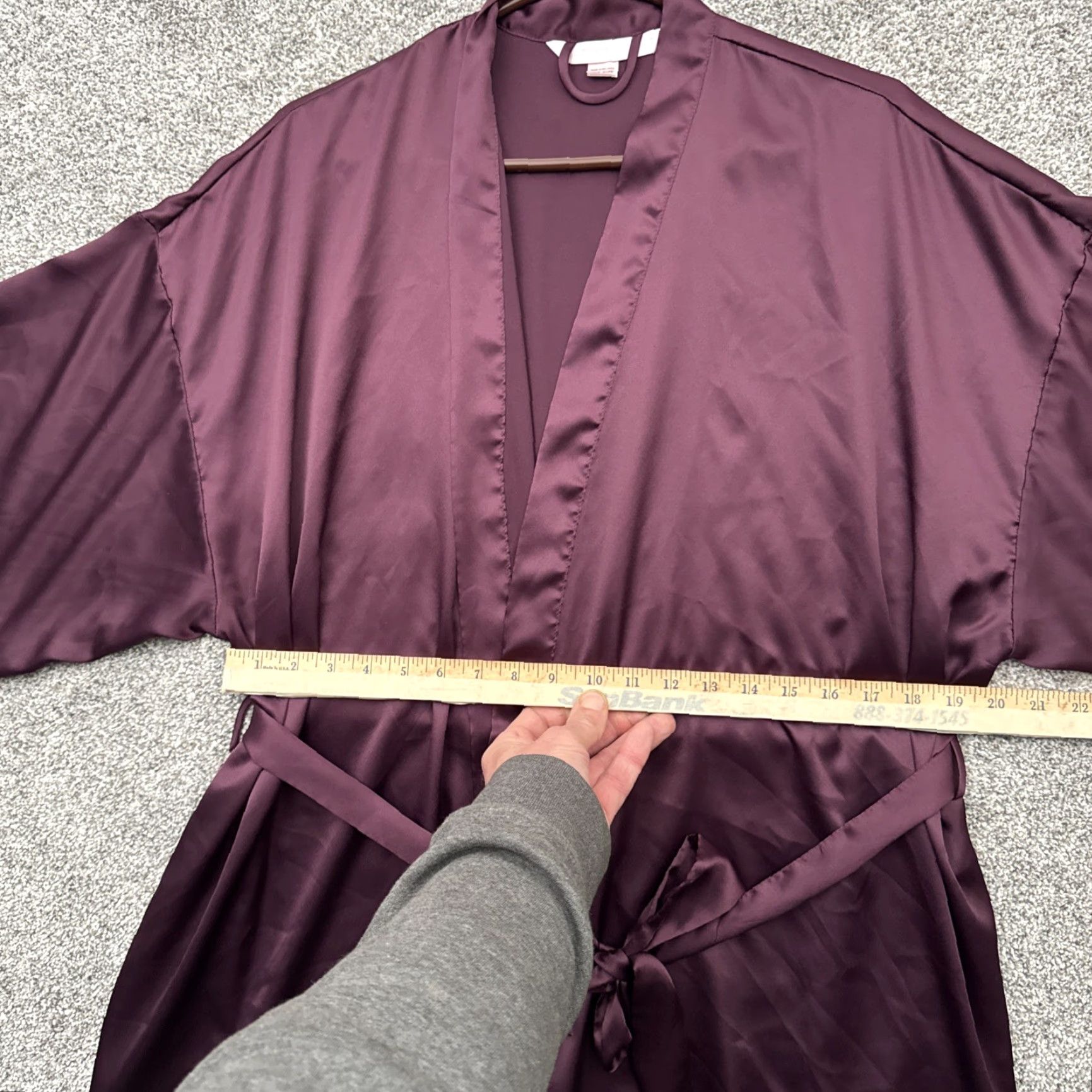 Victoria's Secret Victoria's Secret Robe Womens One Size Satin Kimono V-Neck Tie Short Sleeve Purple 90s Love Y2K Style Women/M Size ONE SIZE - 3 Thumbnail