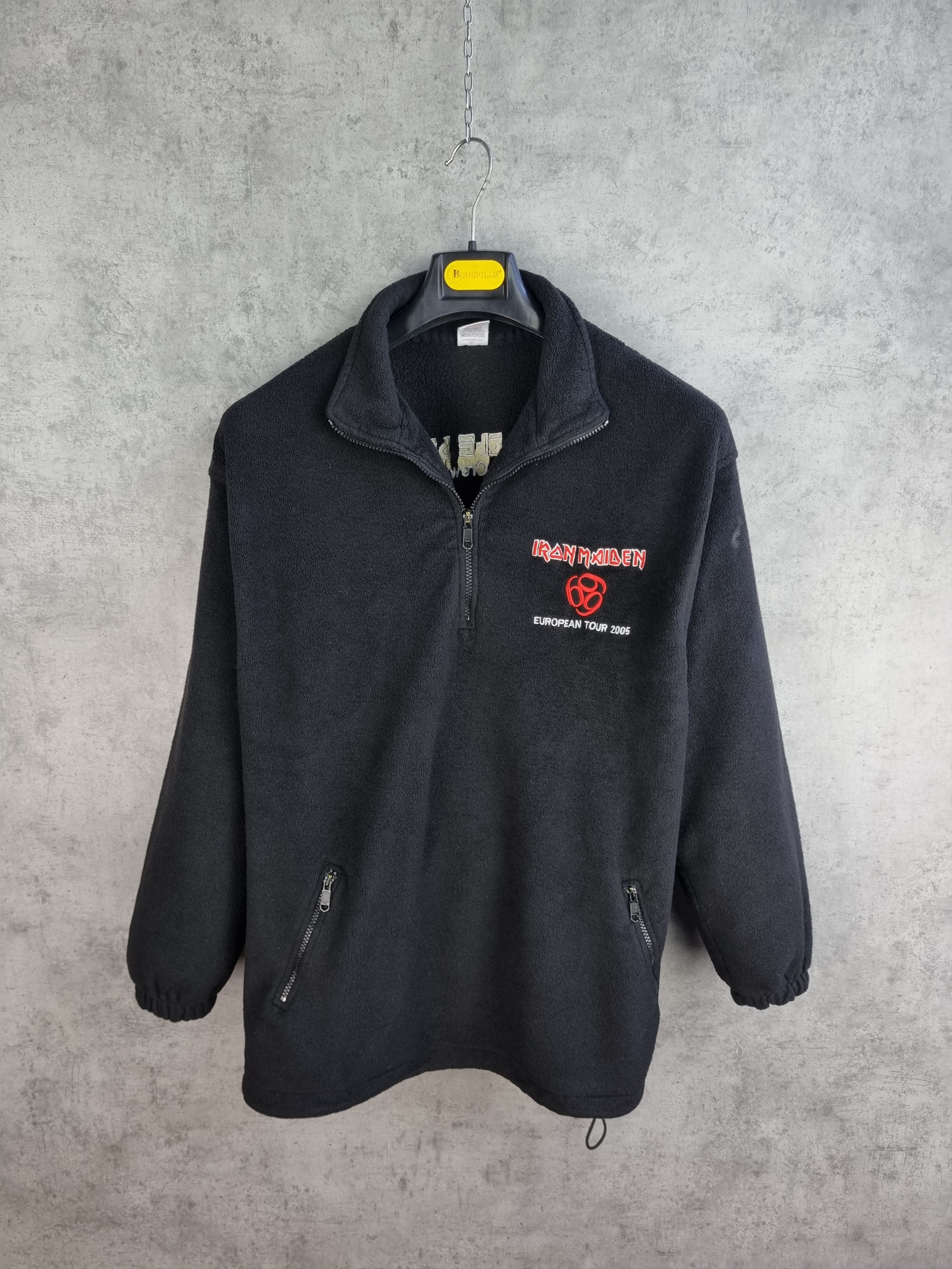 Band Tees × Iron Maiden × Vintage 2005 Vintage Iron Maiden European Tour Fleece Anorak Size US L / EU 52-54 / 3 - 6 Thumbnail