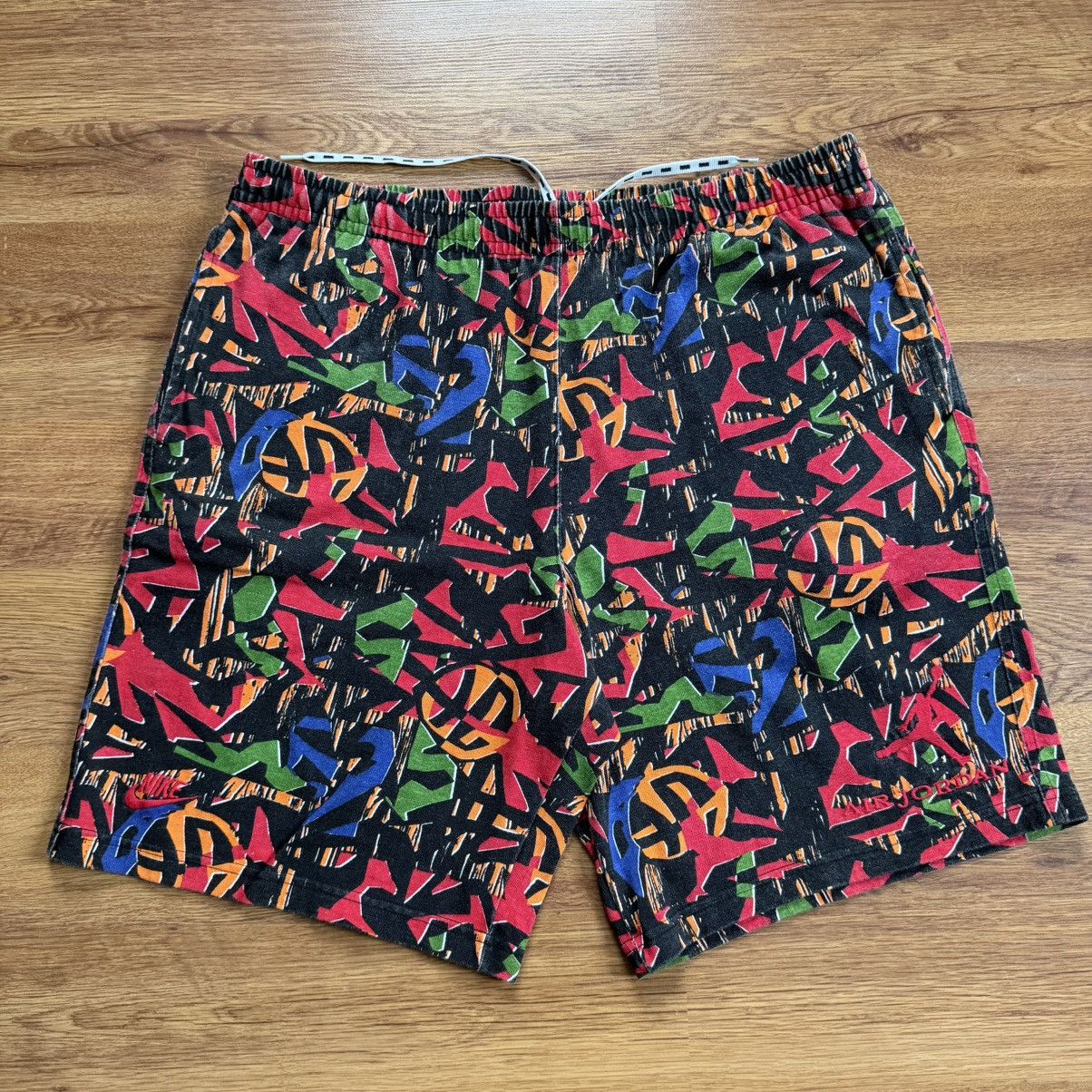 Jordan Brand Early 90s Nike Air Jordan All Over Print basketball shorts Size US 32 / EU 48 - 1 Thumbnail