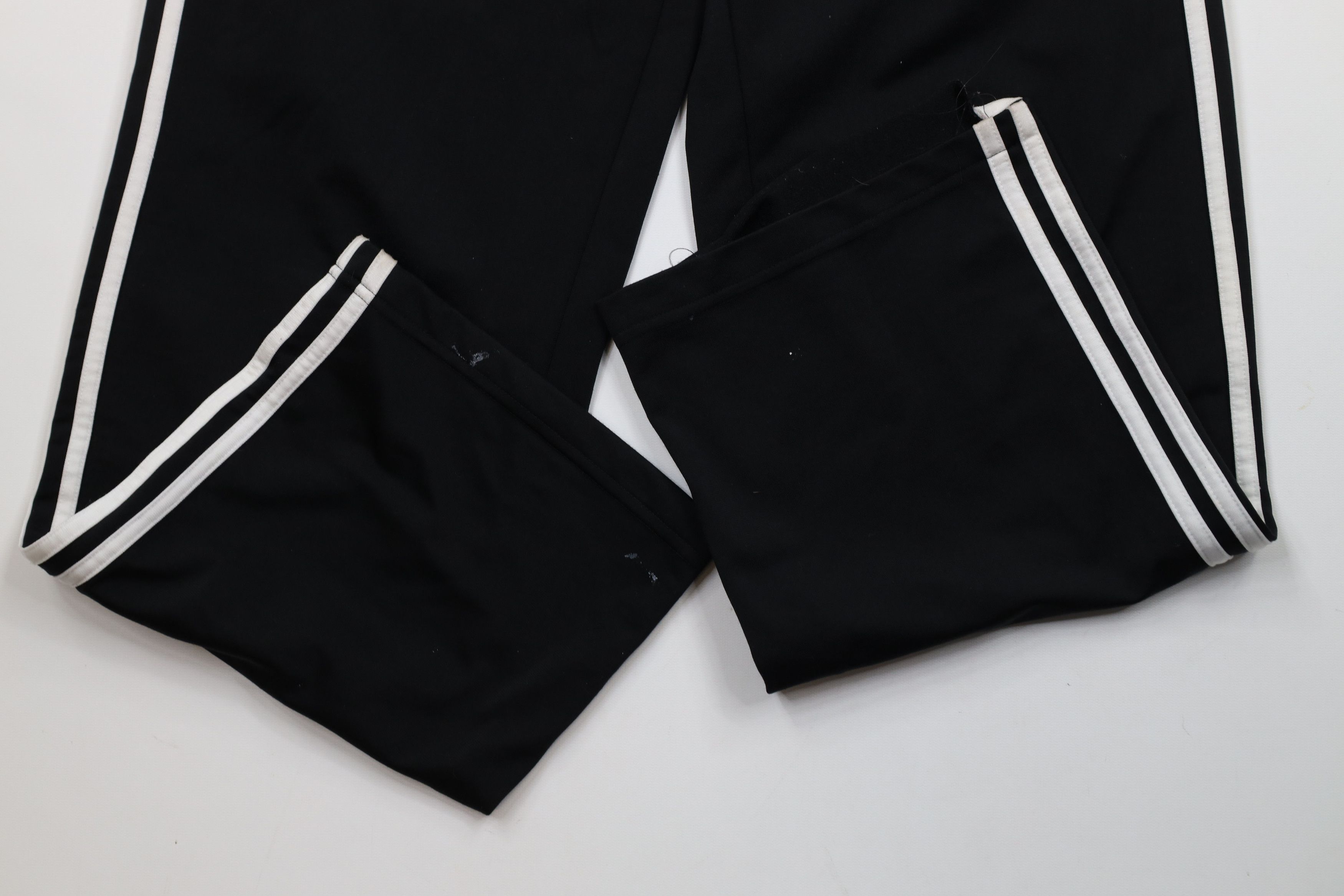 Adidas Vintage Y2K Adidas Spell Out Striped Wide Leg Sweatpants Size US 34 / EU 50 - 7 Thumbnail