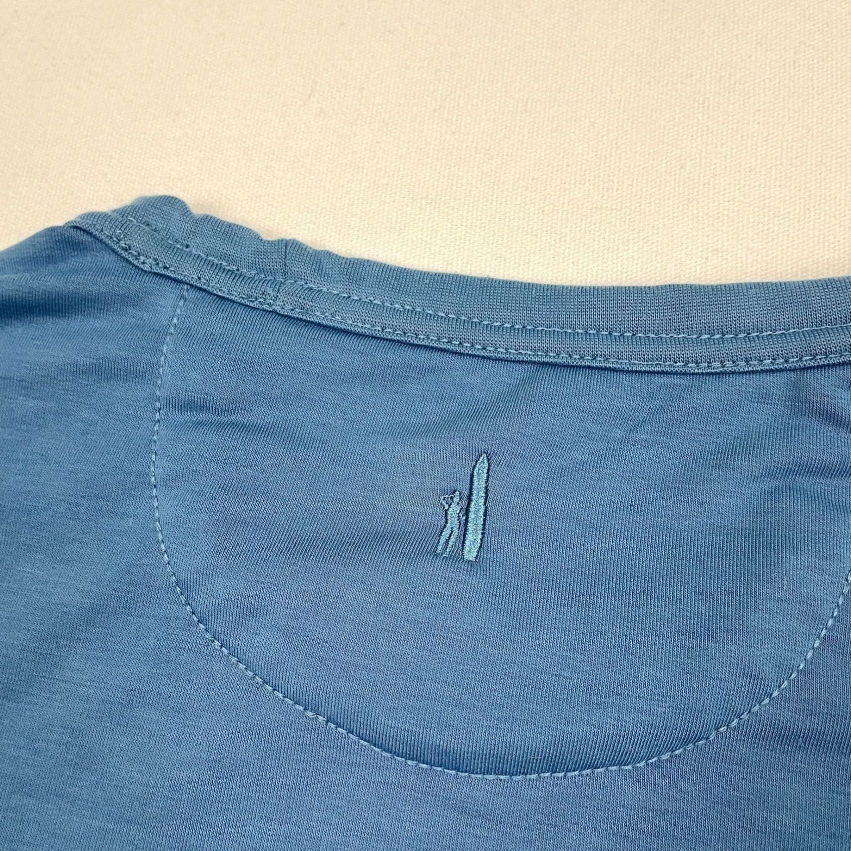 johnnie-O Johnnie O Reilly Pullover Mens XL Mid Blue Performance Stretch Crewneck Casual Sweater Sport Golf Gym Running Fashion Knit Shirt Mens XL Blue Size US XL / EU 56 / 4 - 7 Thumbnail