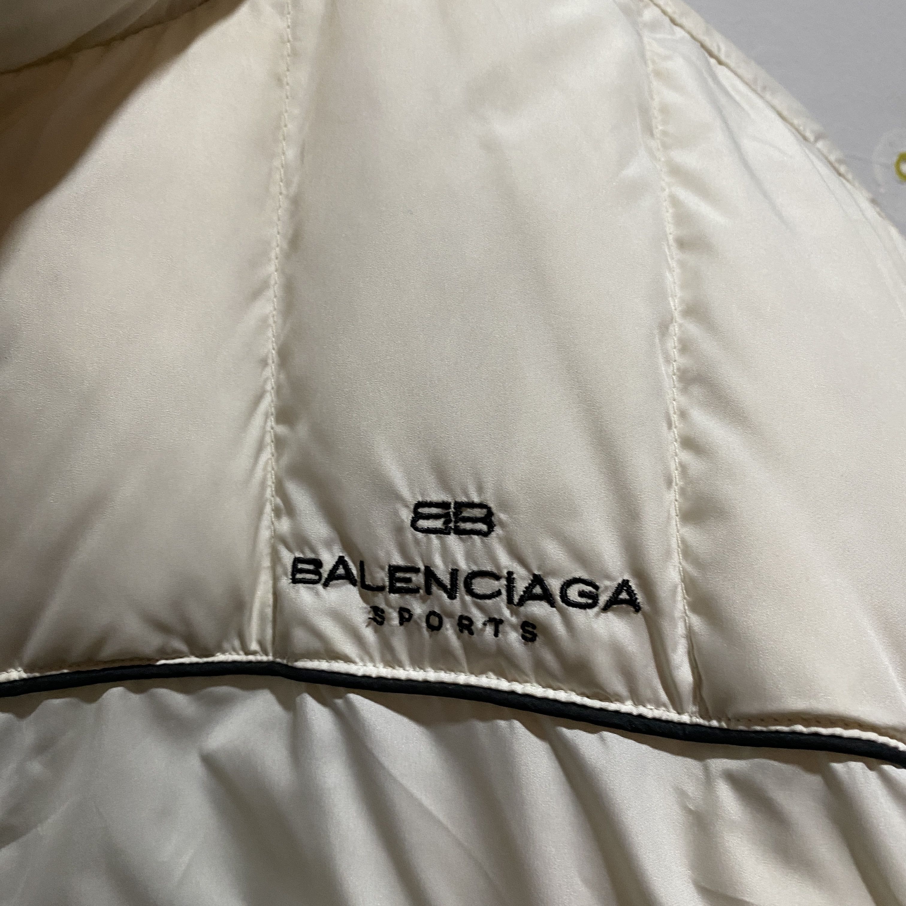 Balenciaga Reversible Down Jacket L Size US L / EU 52-54 / 3 - 11 Thumbnail