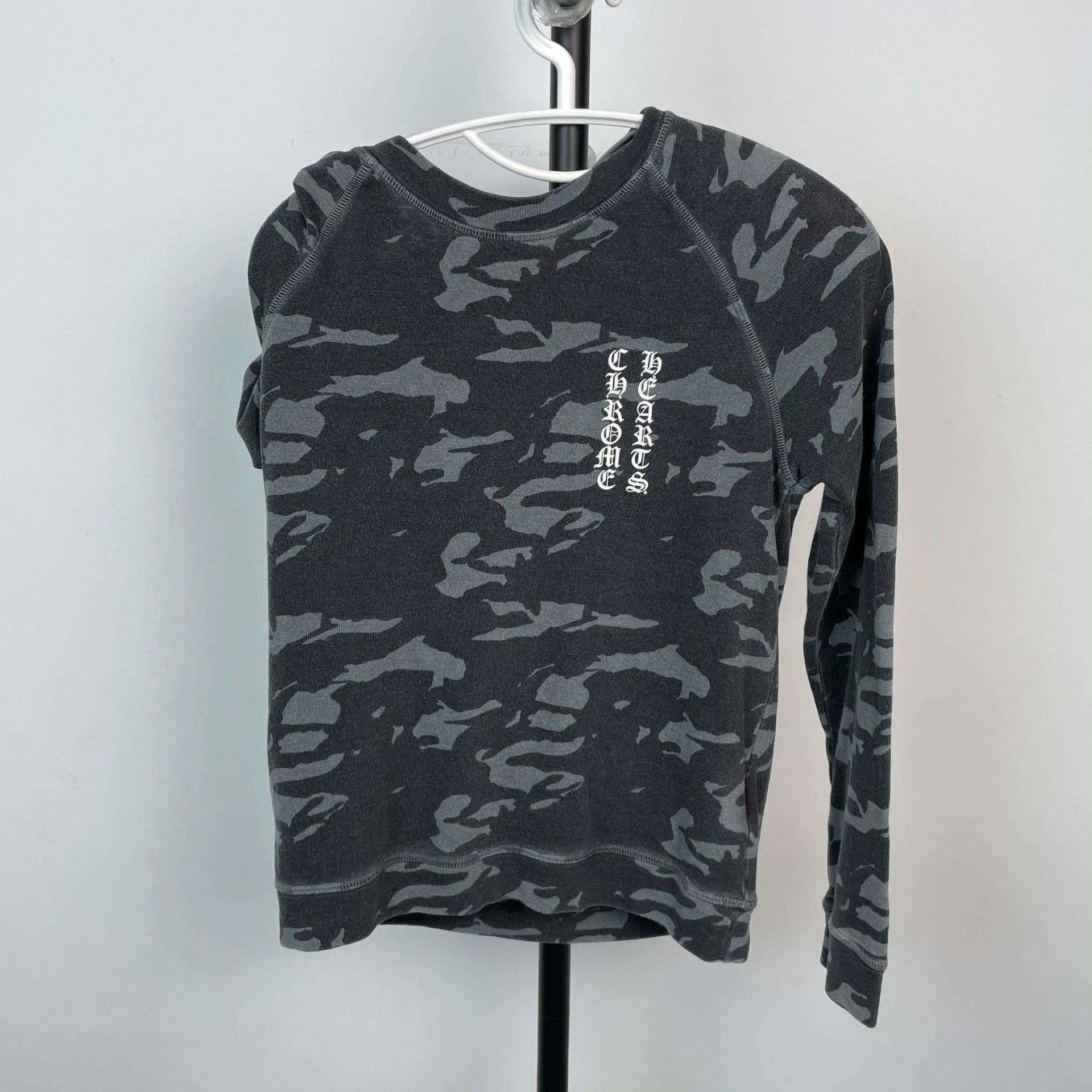 Chrome Hearts Gray Camouflage Long-Sleeve Top Size US M / EU 48-50 / 2 - 1 Thumbnail