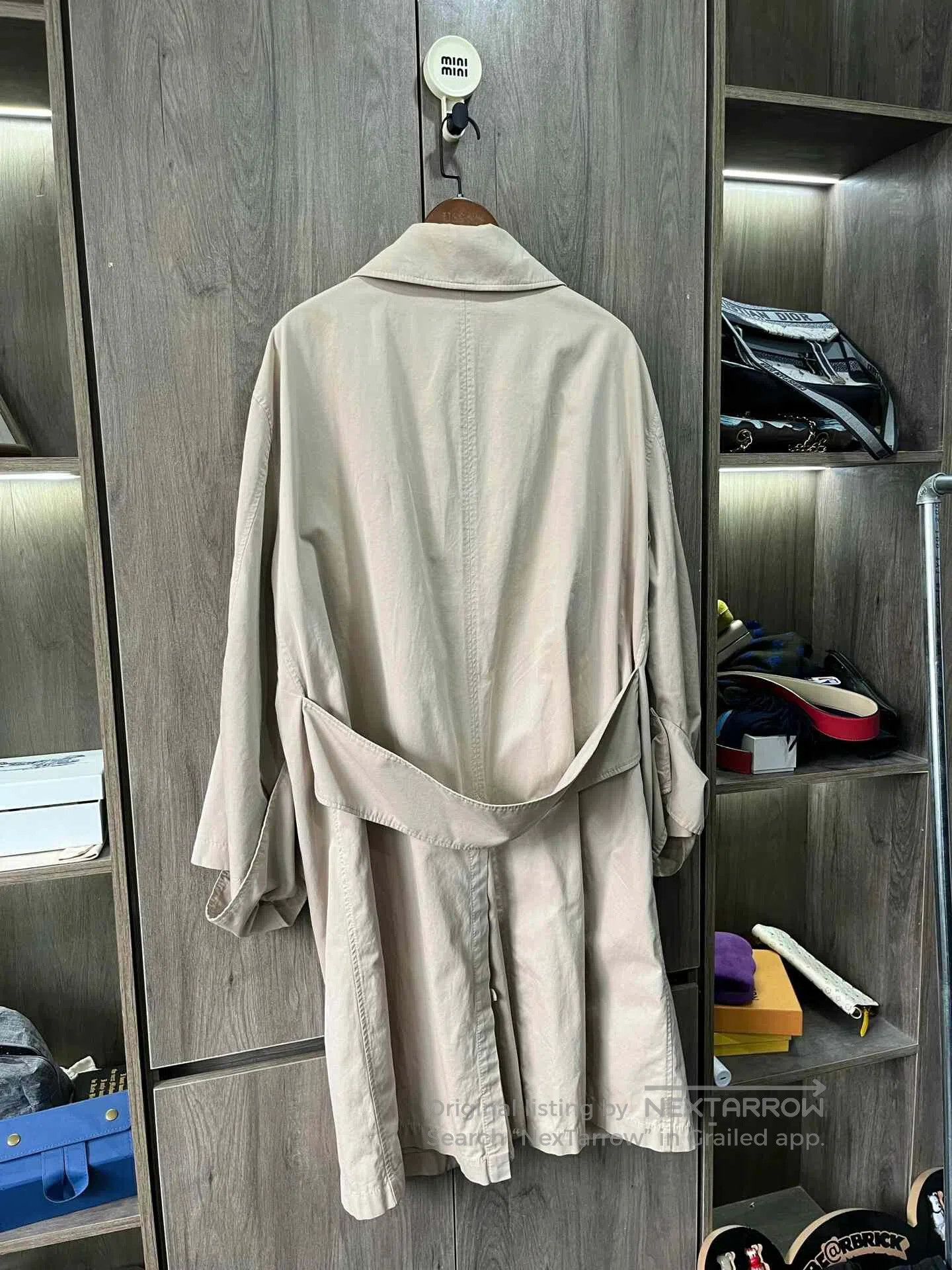 Burberry Burberry Classic Single-Breasted Trench Coat. Size US M / EU 48-50 / 2 - 3 Thumbnail