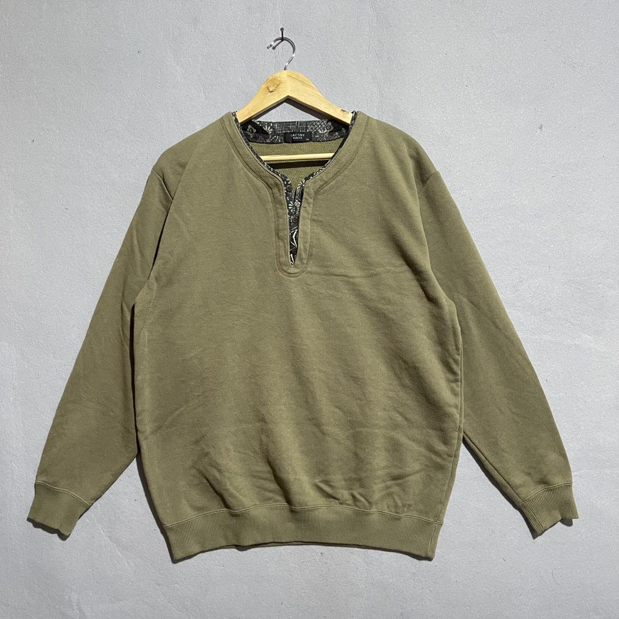 Japanese Brand Vintage 90s SACSNY Y’SACCS Button Neck Sweatshirt – Olive Size US L / EU 52-54 / 3 - 1 Thumbnail