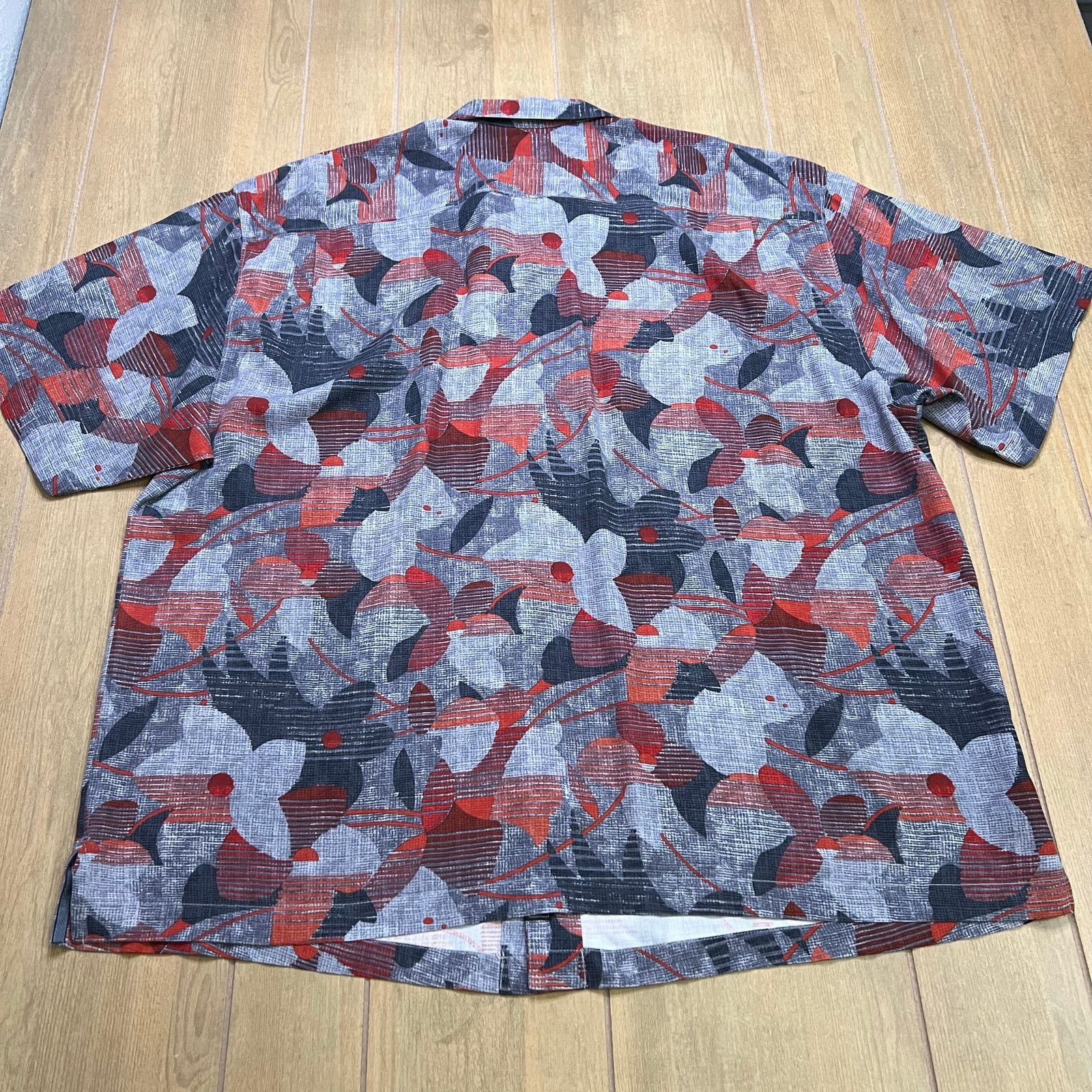 Tommy Bahama Tommy Bahama Silk Shirt Mens Medium Gray Abstract Hawaiian Size US XXL / EU 58 / 5 - 9 Thumbnail