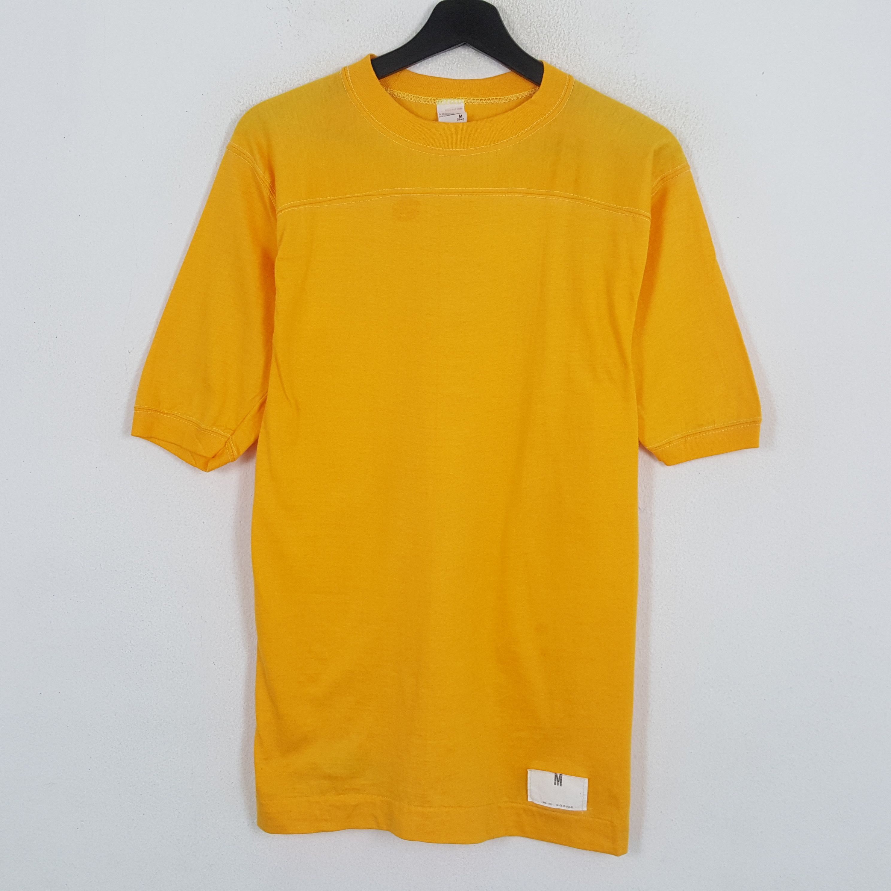 image of Streetwear Plain Style Vintage Tshirt in Yellow, Men's (Size Small)