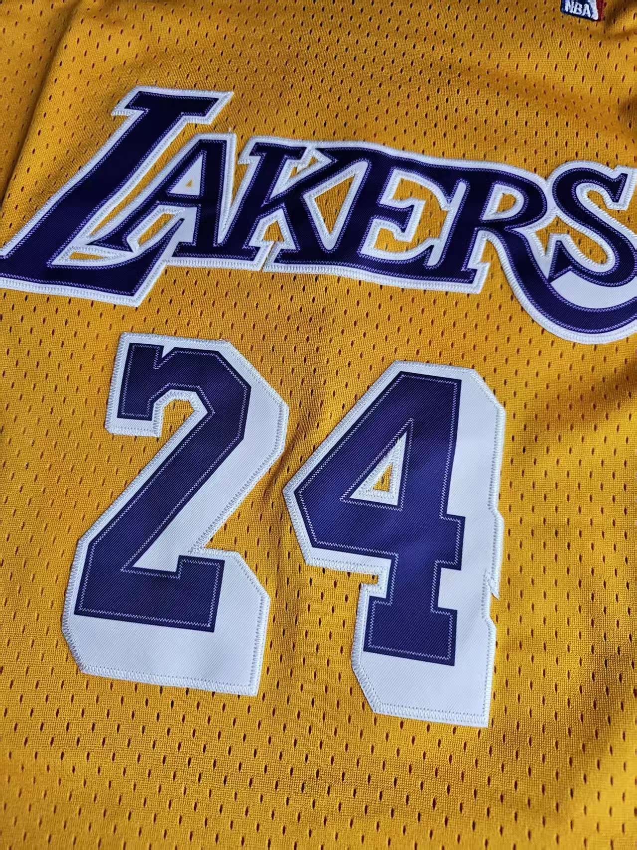 NBA 2007 08 Laker 24 Kobe Bryant Jersey Size US M / EU 48-50 / 2 - 4 Thumbnail