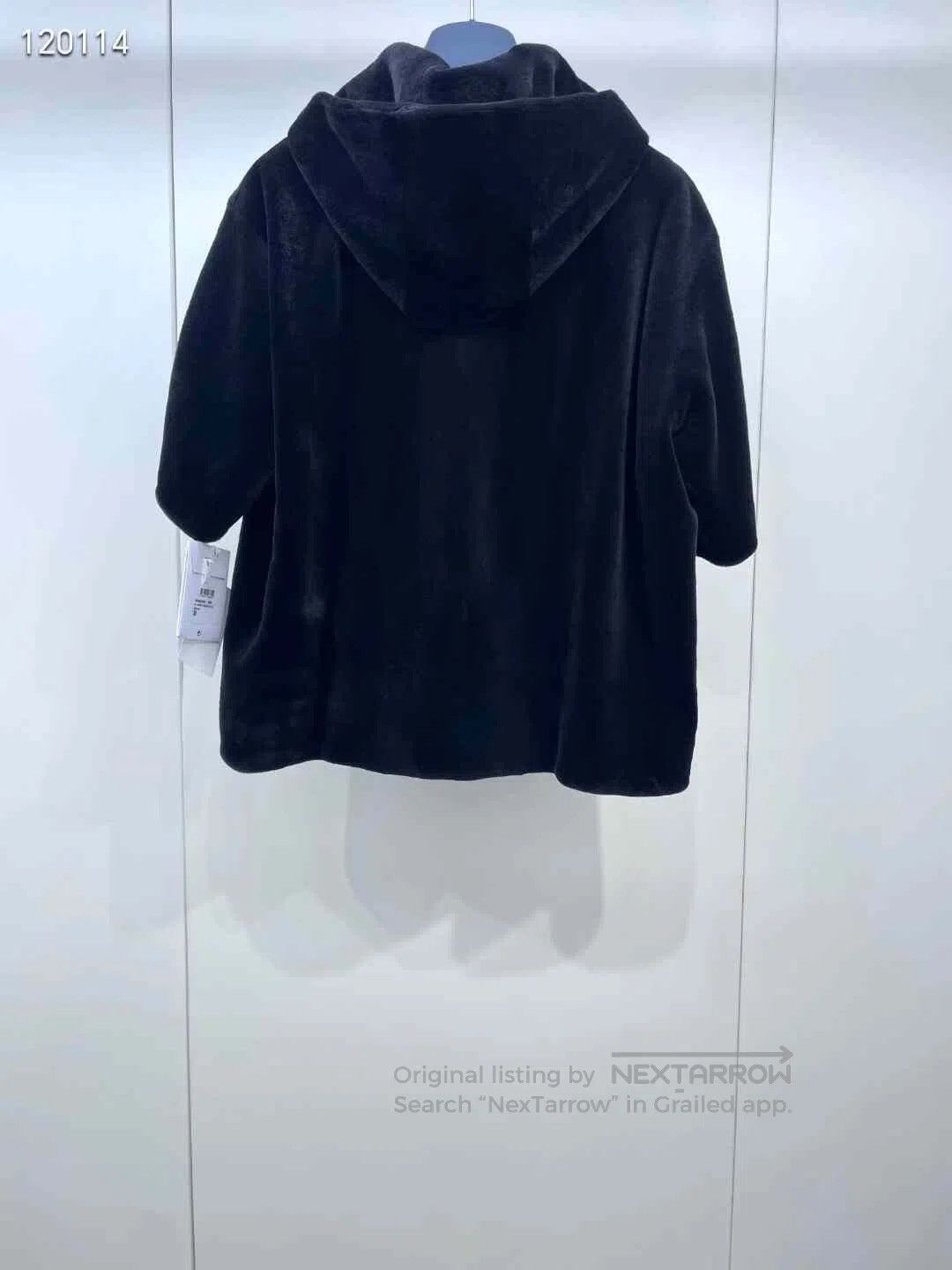 Dior Dior Mink Fur Short. Size S / US 4 / IT 40 - 2 Thumbnail