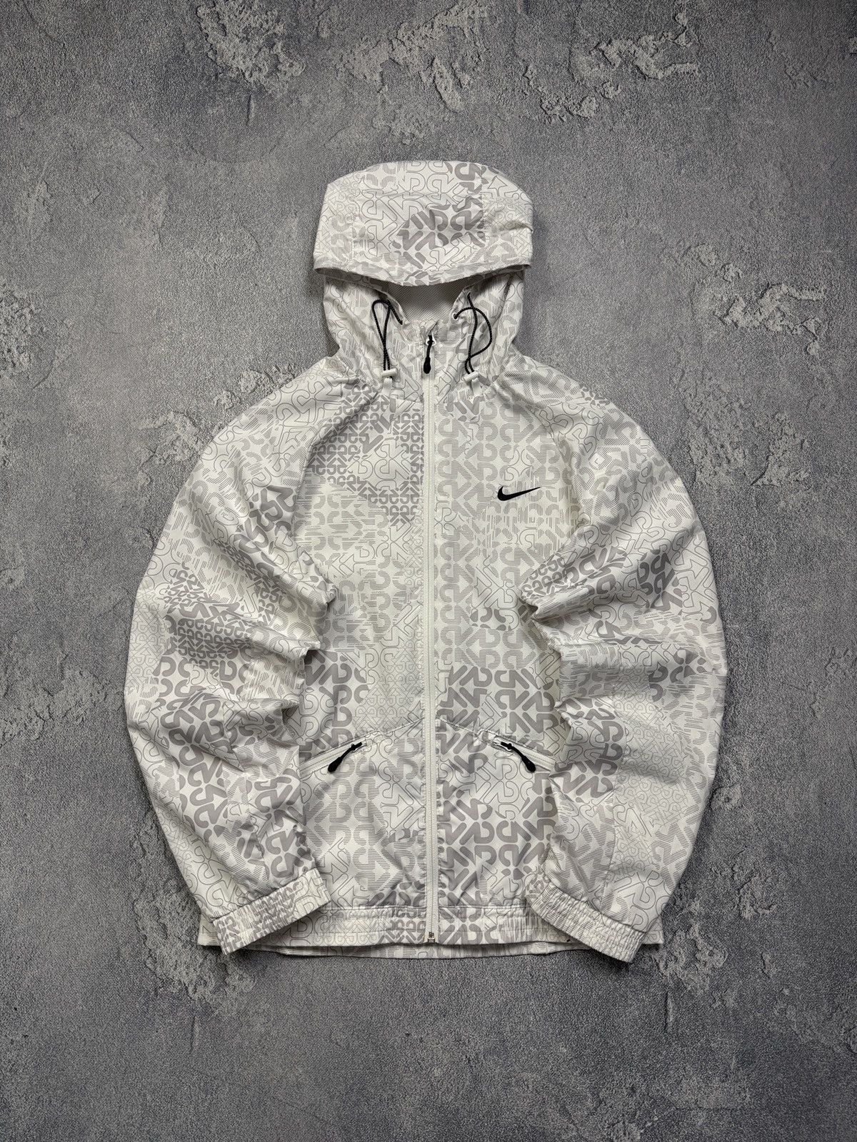 Nike Vintage Nike Monogram Jacket Size US S / EU 44-46 / 1 - 1 Thumbnail