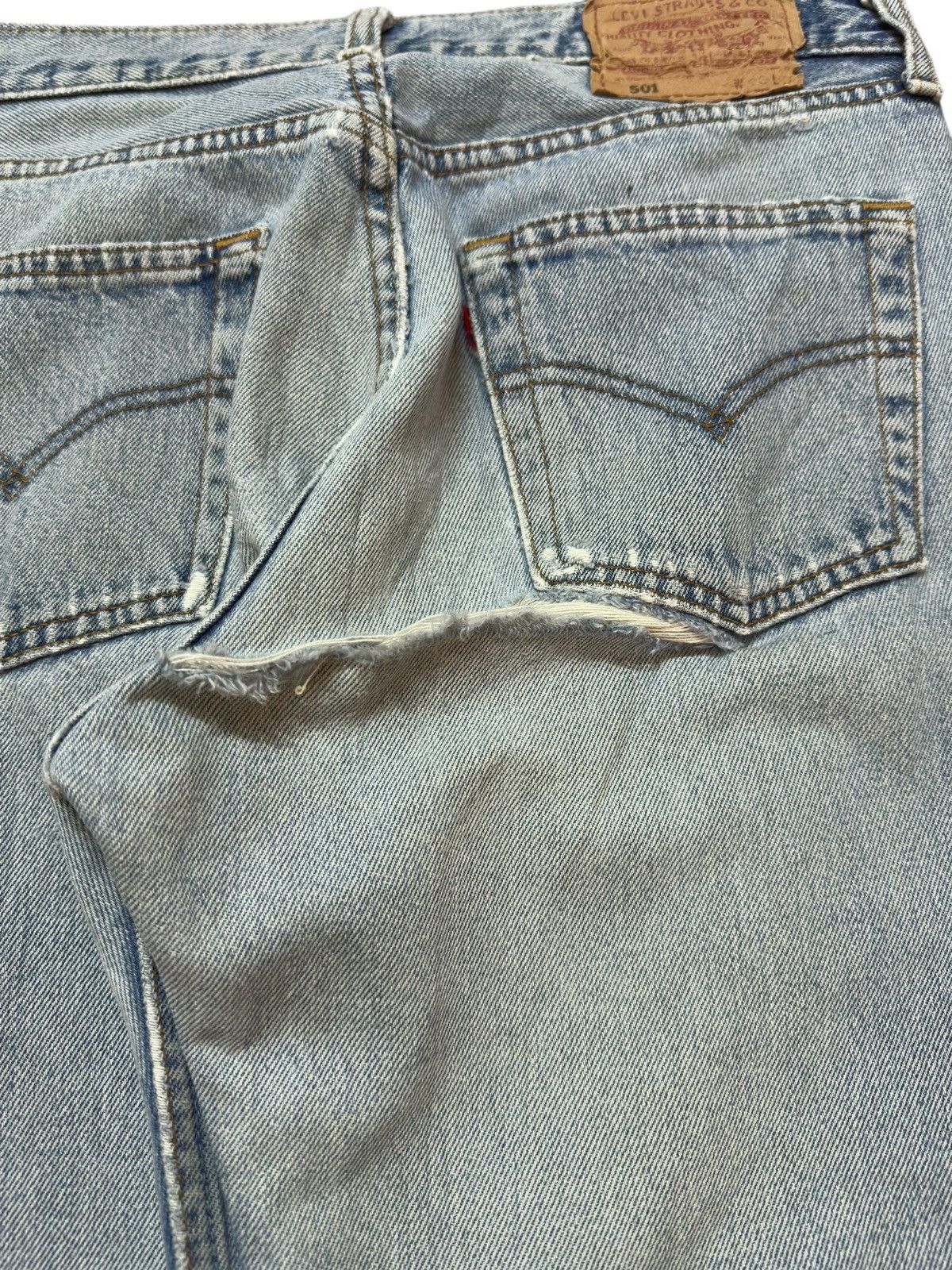 Levi's Vintage Clothing Vintage Levi’s 501 Faded Distressed Denim Size US 29 - 7 Thumbnail