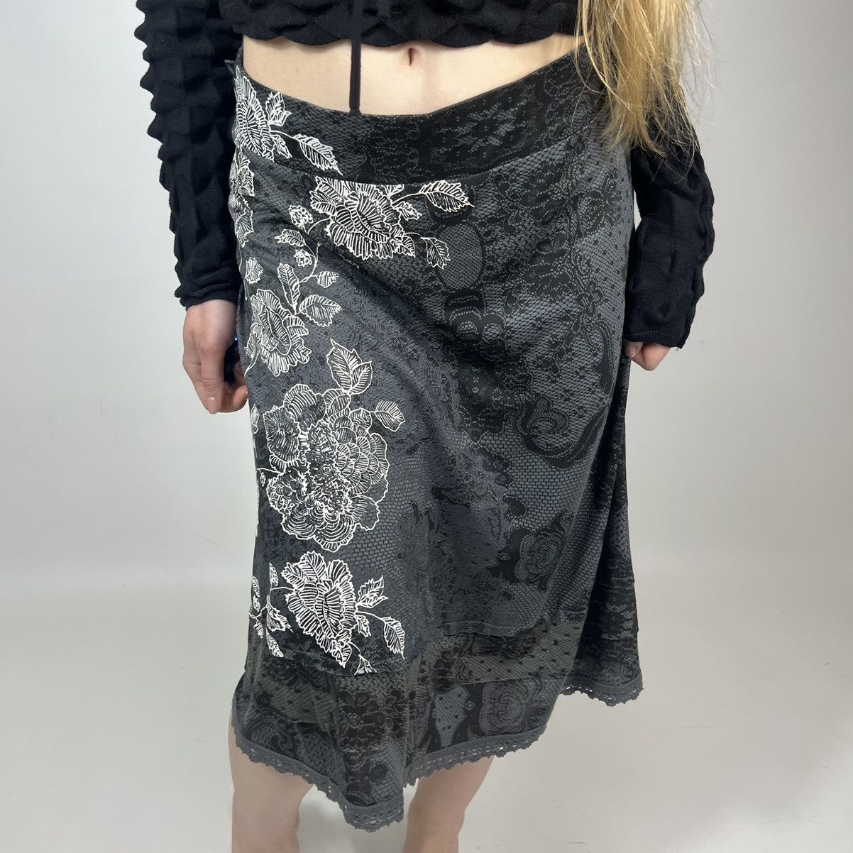 Desigual Vintage Y2K Desigual Floral Japanese Style Retro Midi Skirt Size 28" / US 6 / IT 42 - 3 Thumbnail