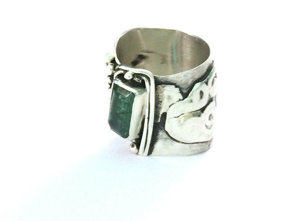 Designer Handmade Sterling Silver and Emerald Ring Alberto Juan Size ONE SIZE - 2 Thumbnail