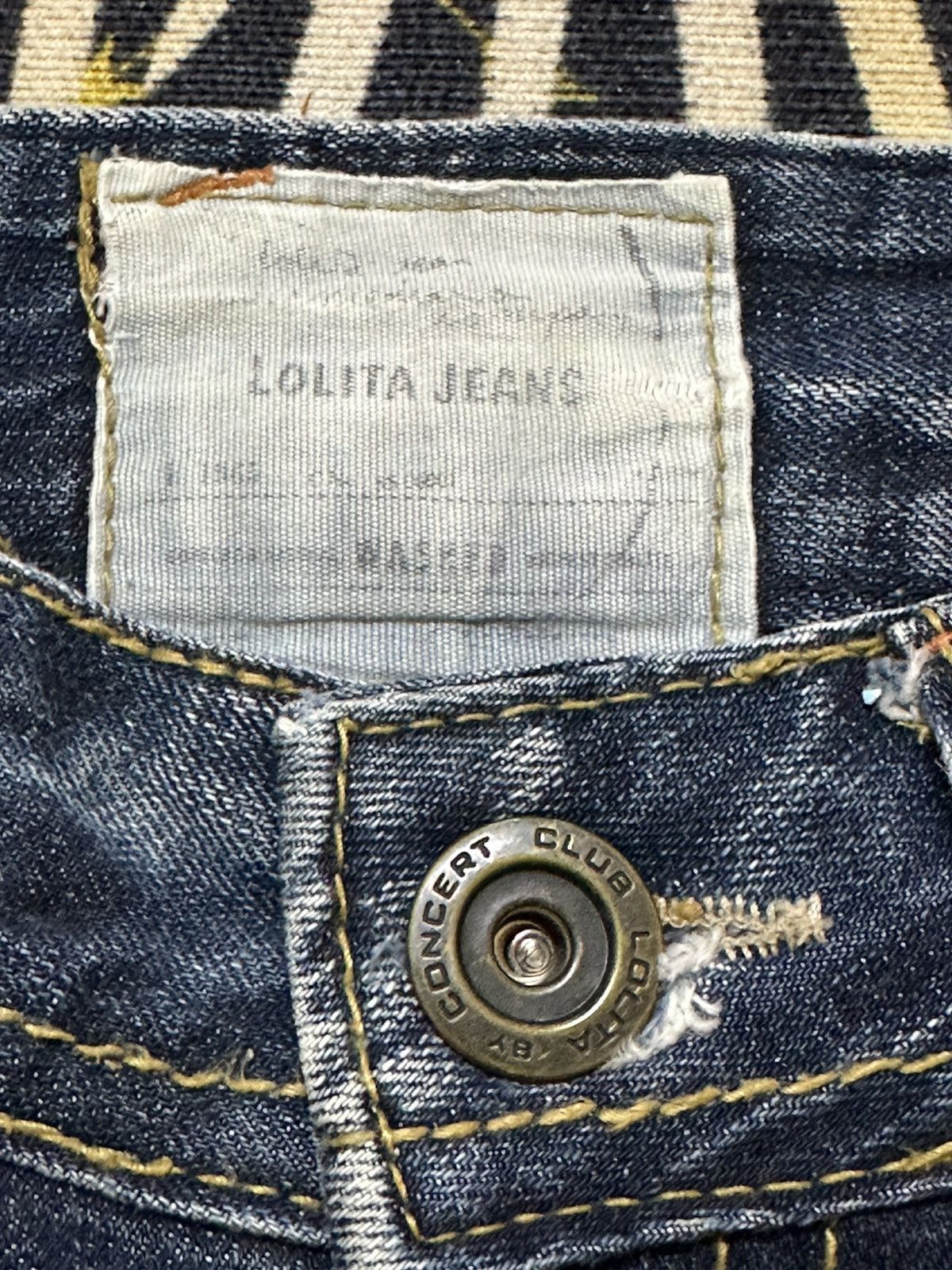 Ed Hardy Vintage Y2K Lolita Flare Whiskers Heavy Stitching Denim Size US 29 - 8 Thumbnail