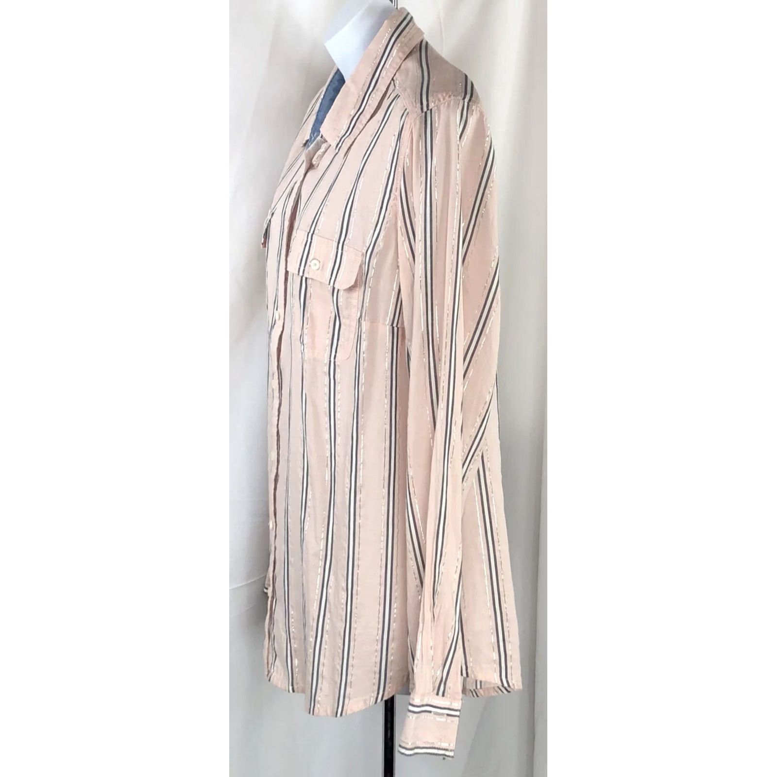 Vintage St. John's Bay Top L Pink Metallic Stripe Button-Up Collared Shirt Womens Vintage Y2K Office Work Shirt Size L / US 10 / IT 46 - 2 Thumbnail