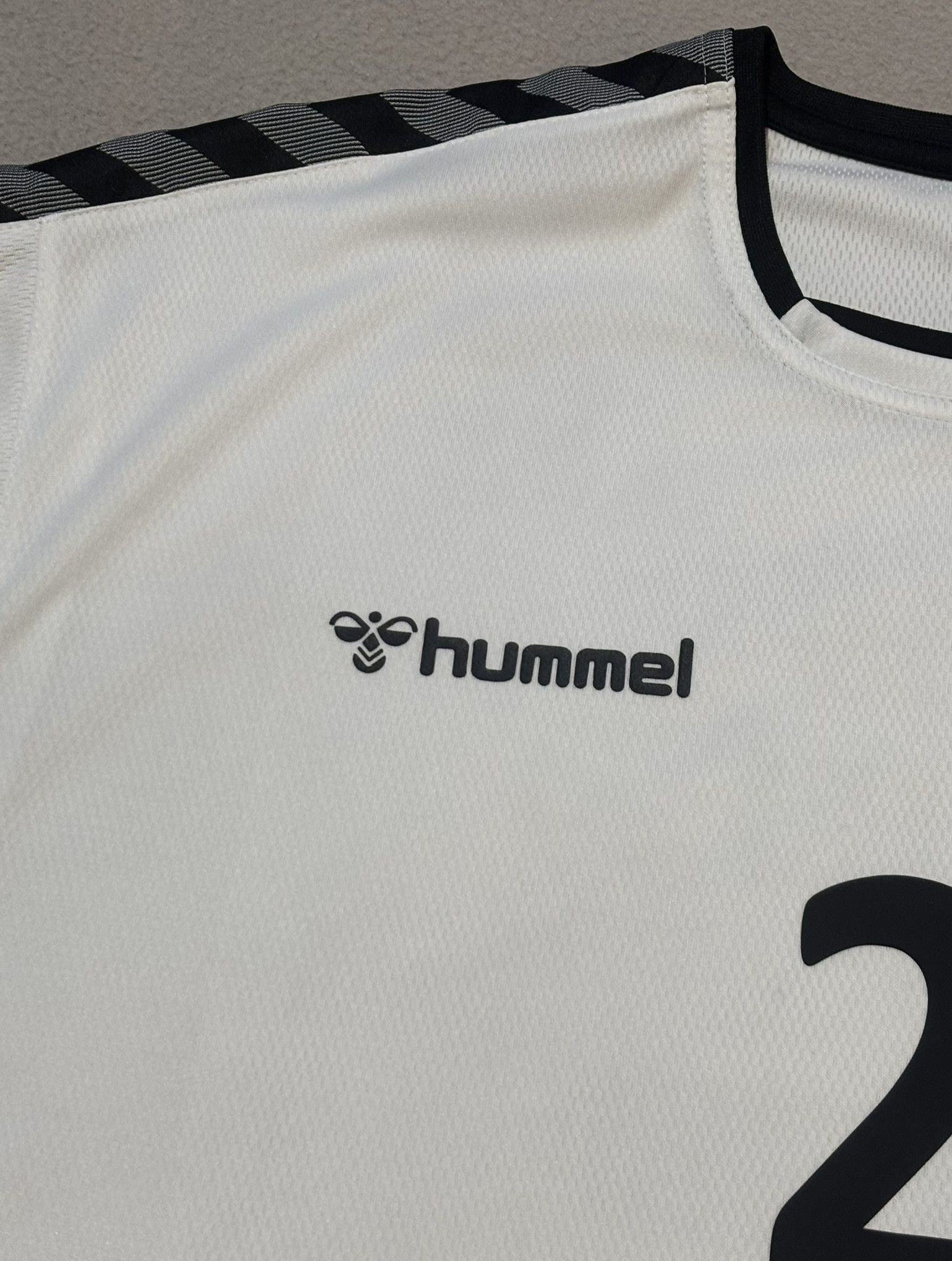 Hummel BFC Preussen Hanish #25 Hummel Handball Jersey Size XXXL Size US XXL / EU 58 / 5 - 9 Thumbnail