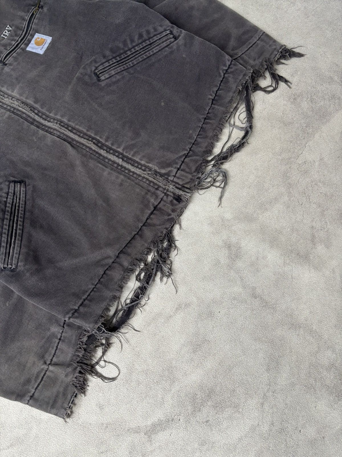 Carhartt vintage 90's carhartt detroid JB105 size M faded distrssed Size US M / EU 48-50 / 2 - 3 Thumbnail