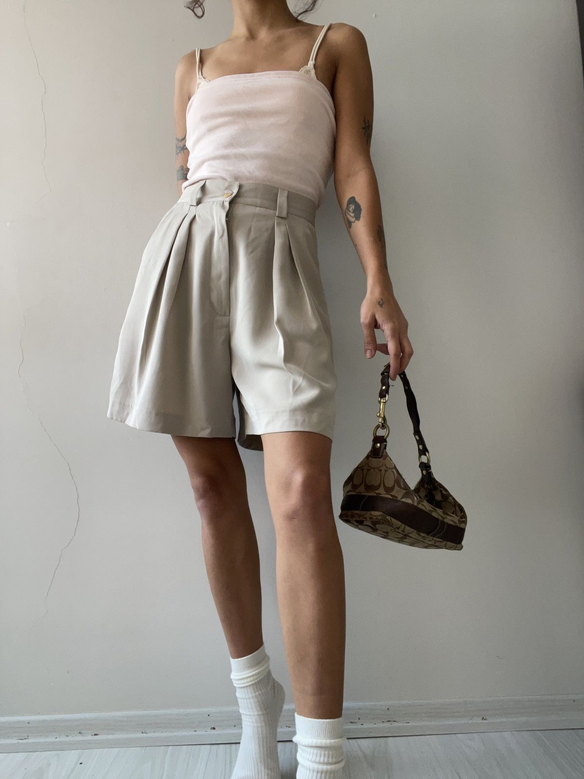 Vintage Vintage short Size 25" / US 0 / IT 36 - 1 Thumbnail