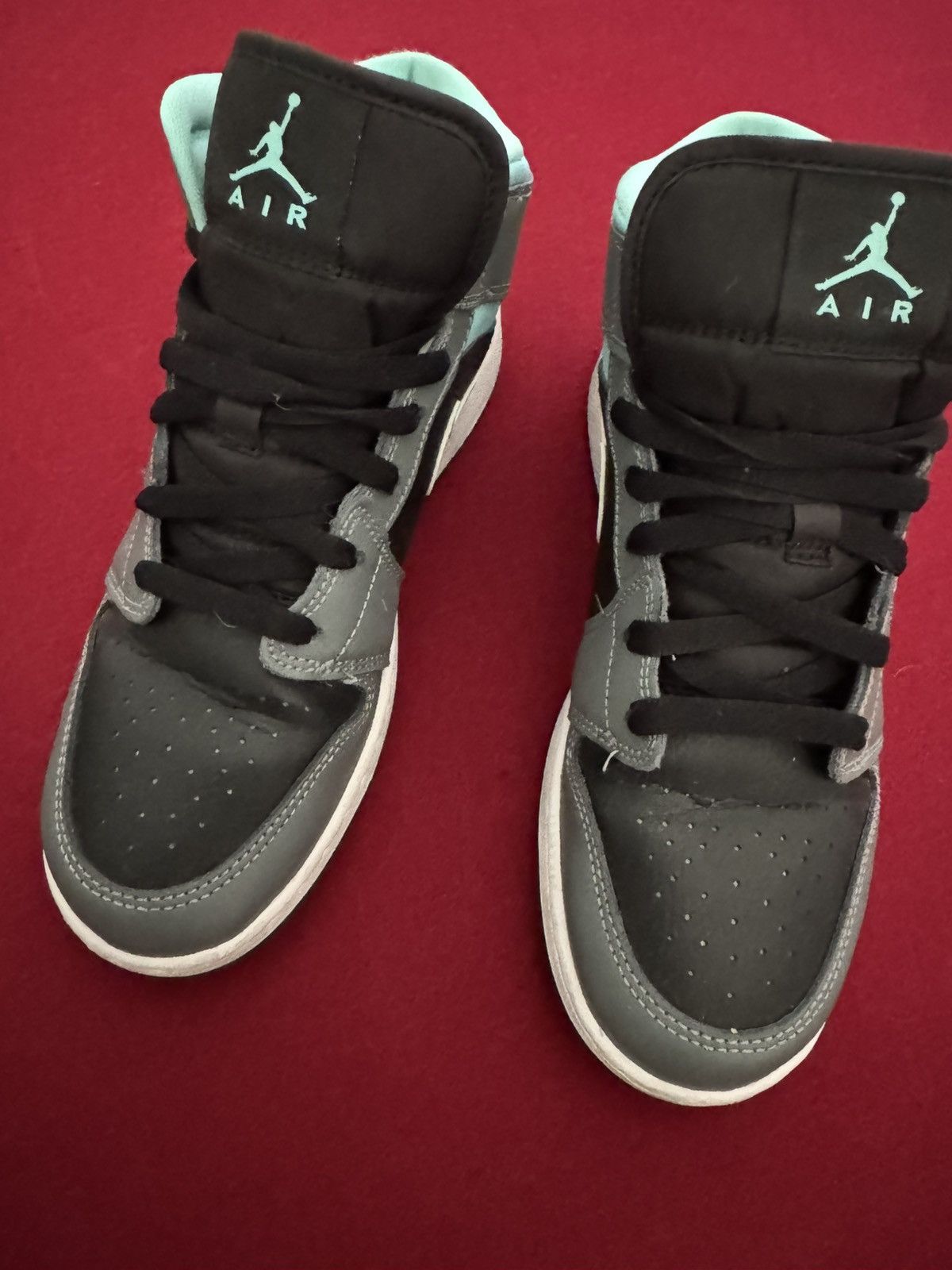 Nike Nike Air Jorden 1 mid gray and aqua Size US 7 / EU 40 - 2 Thumbnail