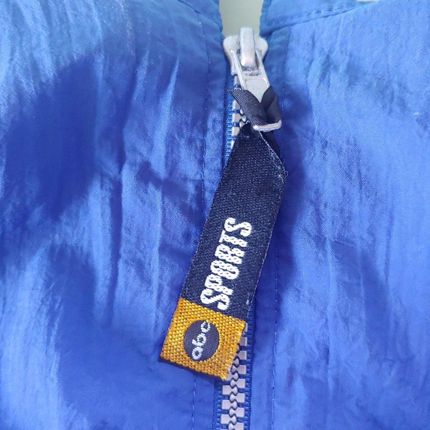 Vintage VINTAGE ABC Sports Windbreaker XL Full Zip Blue Nylon Logo Jacket Men Size US XL / EU 56 / 4 - 3 Thumbnail