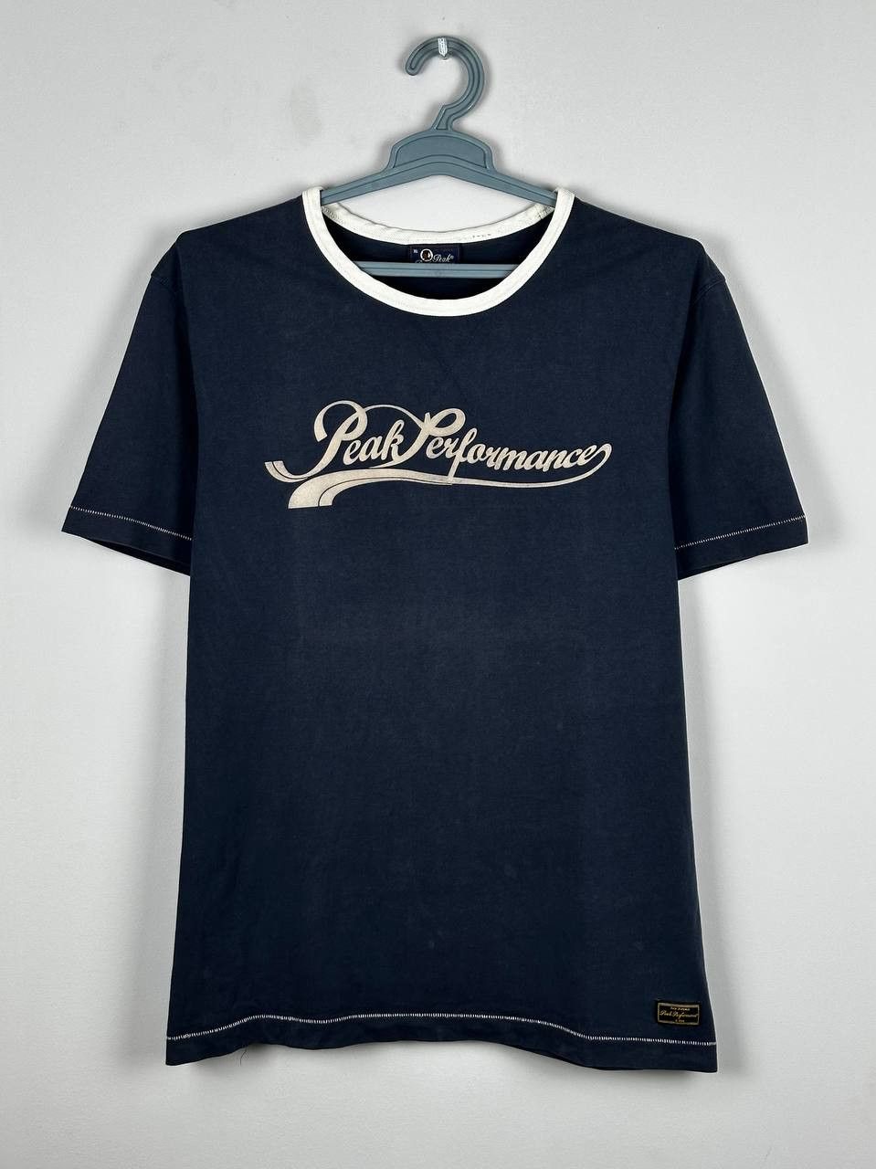 Peak Performance Peak Performance Gorpcore Running Barry T Shirt Size US XL / EU 56 / 4 - 1 Thumbnail