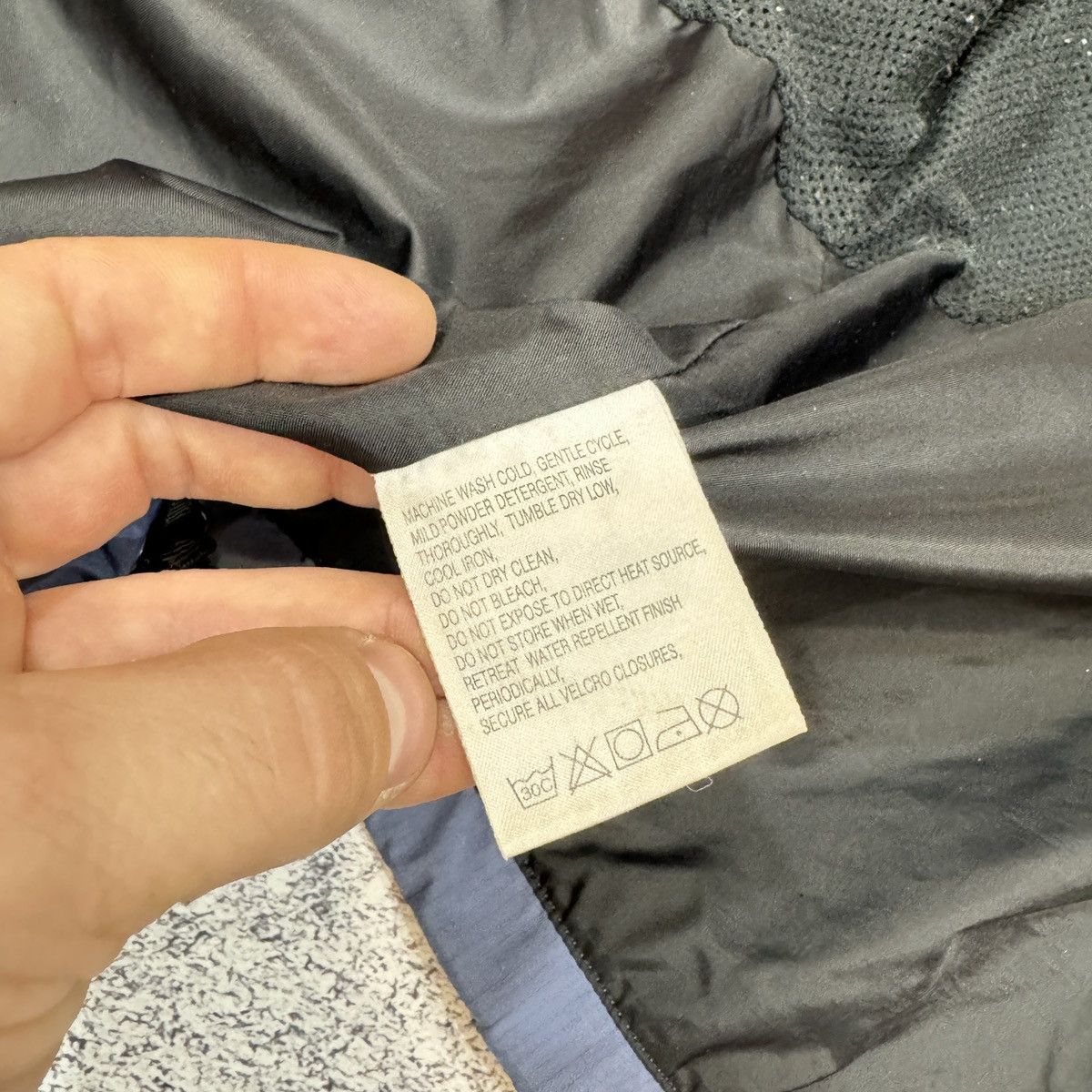 The North Face × Vintage The North Face Hydroseal Waterproof Jacket S size Size US S / EU 44-46 / 1 - 14 Thumbnail