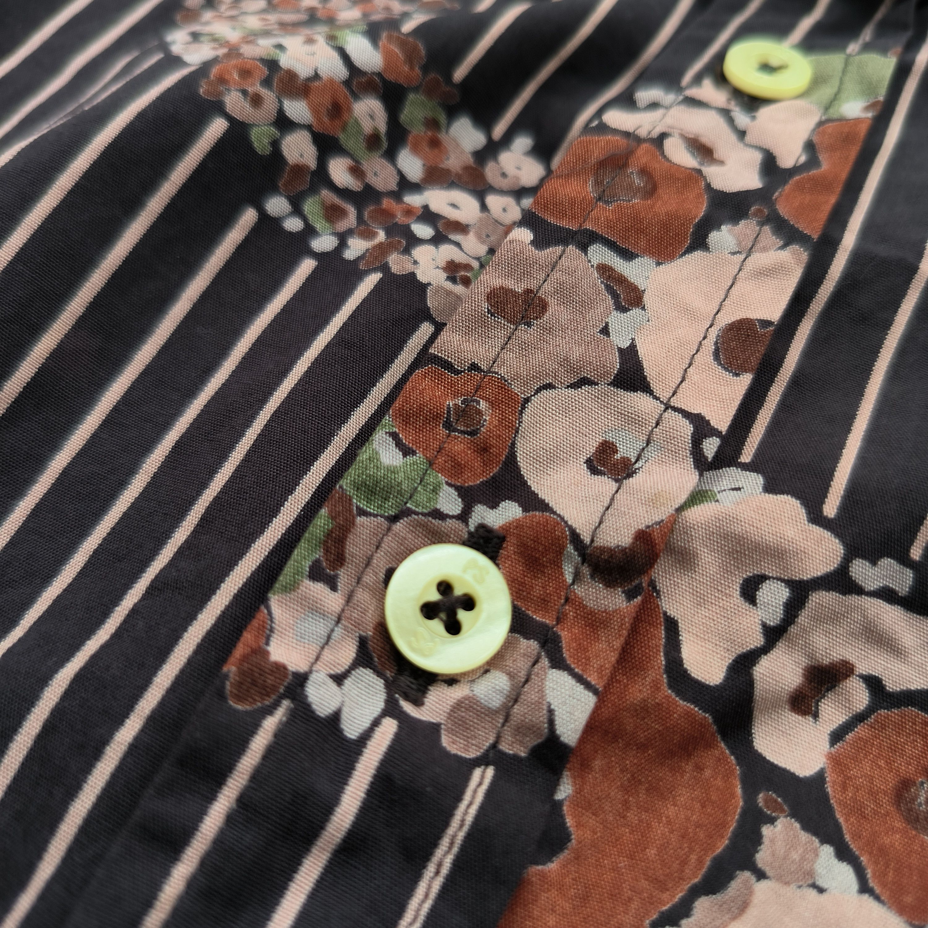 Paul Smith Paul Smith Floral Stripe Shirts Size US L / EU 52-54 / 3 - 2 Thumbnail