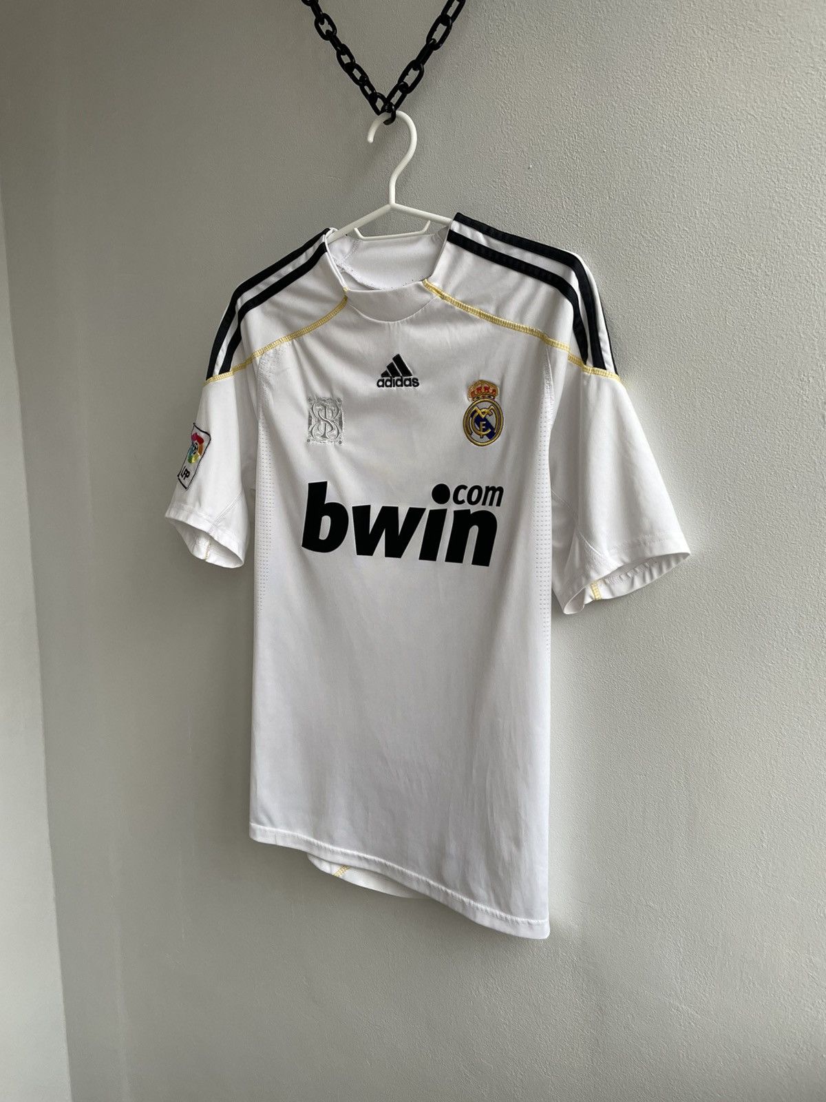 Adidas Real Madrid 2009 2010 Home Football Jersey Soccer Shirt Size US M / EU 48-50 / 2 - 2 Thumbnail