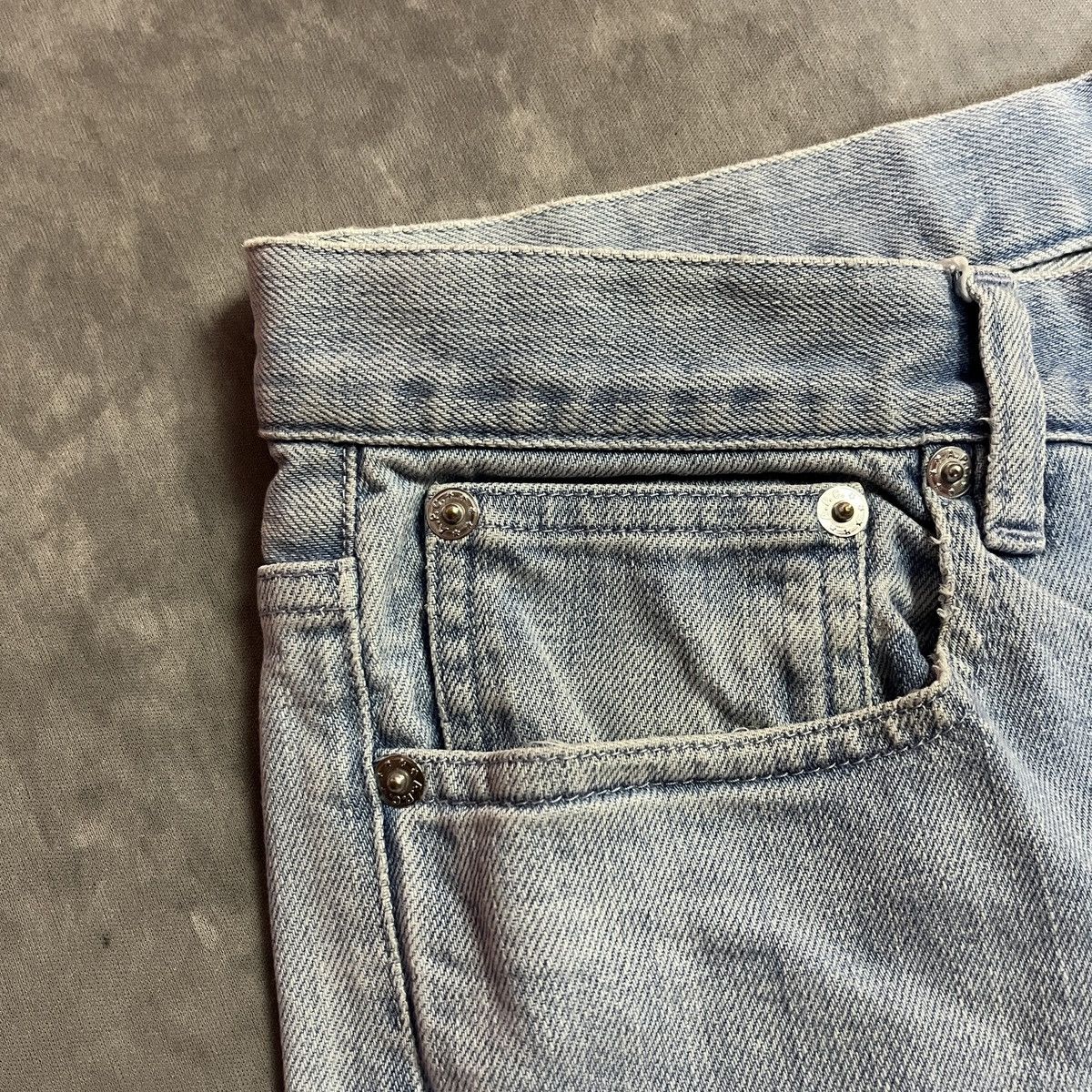 A.P.C. 2000s A.P.C. Petit New Standard Light Wash Jeans Button Fly Size US 29 - 3 Thumbnail