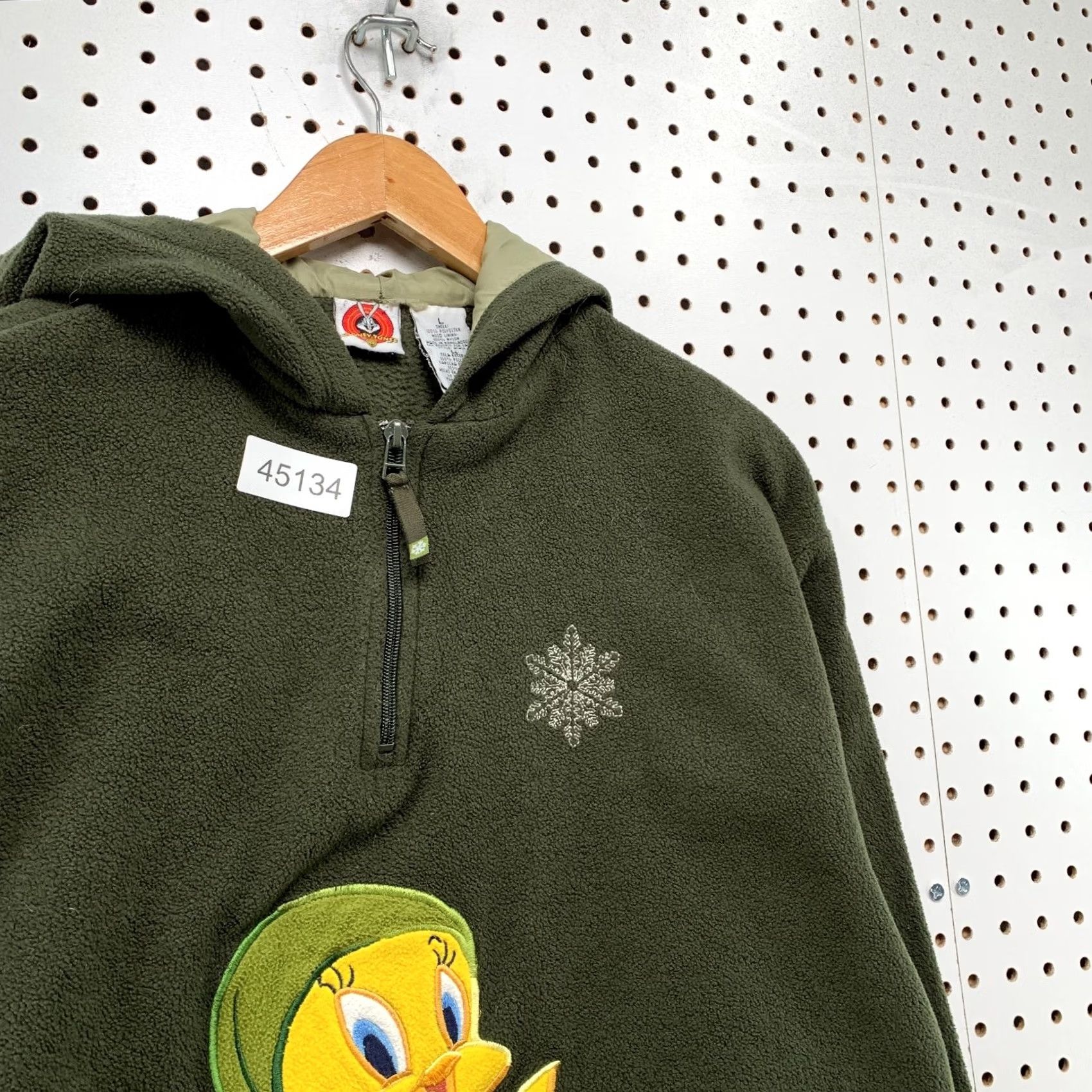 Vintage VINTAGE Looney Tunes Sweatshirt Hoodie Women Large Green Fleece Snowflake Tweety Sweater Sweatshirt Hoodie Size L / US 10 / IT 46 - 6 Thumbnail