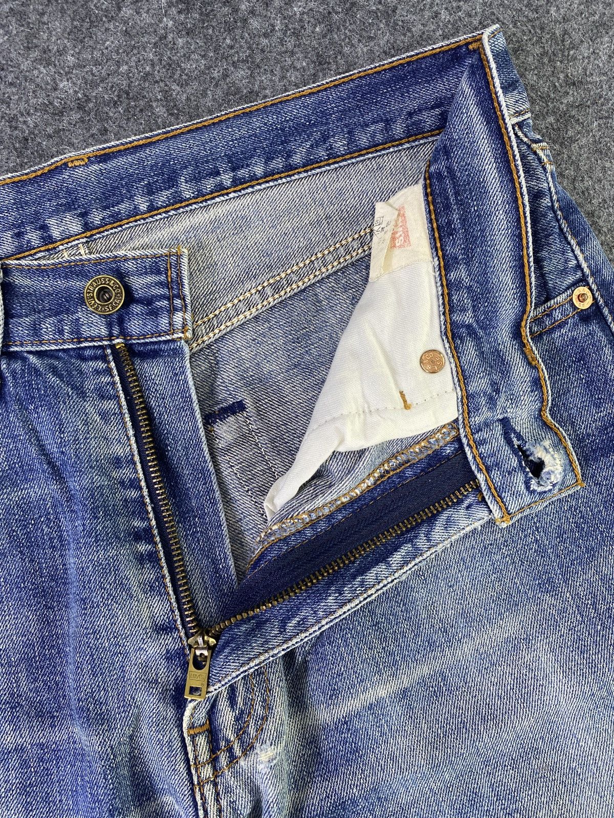 Jean × Levi's × Vintage Vintage Levis 502 Distresses Blue Wash Jeans - J881 Size US 32 / EU 48 - 5 Thumbnail