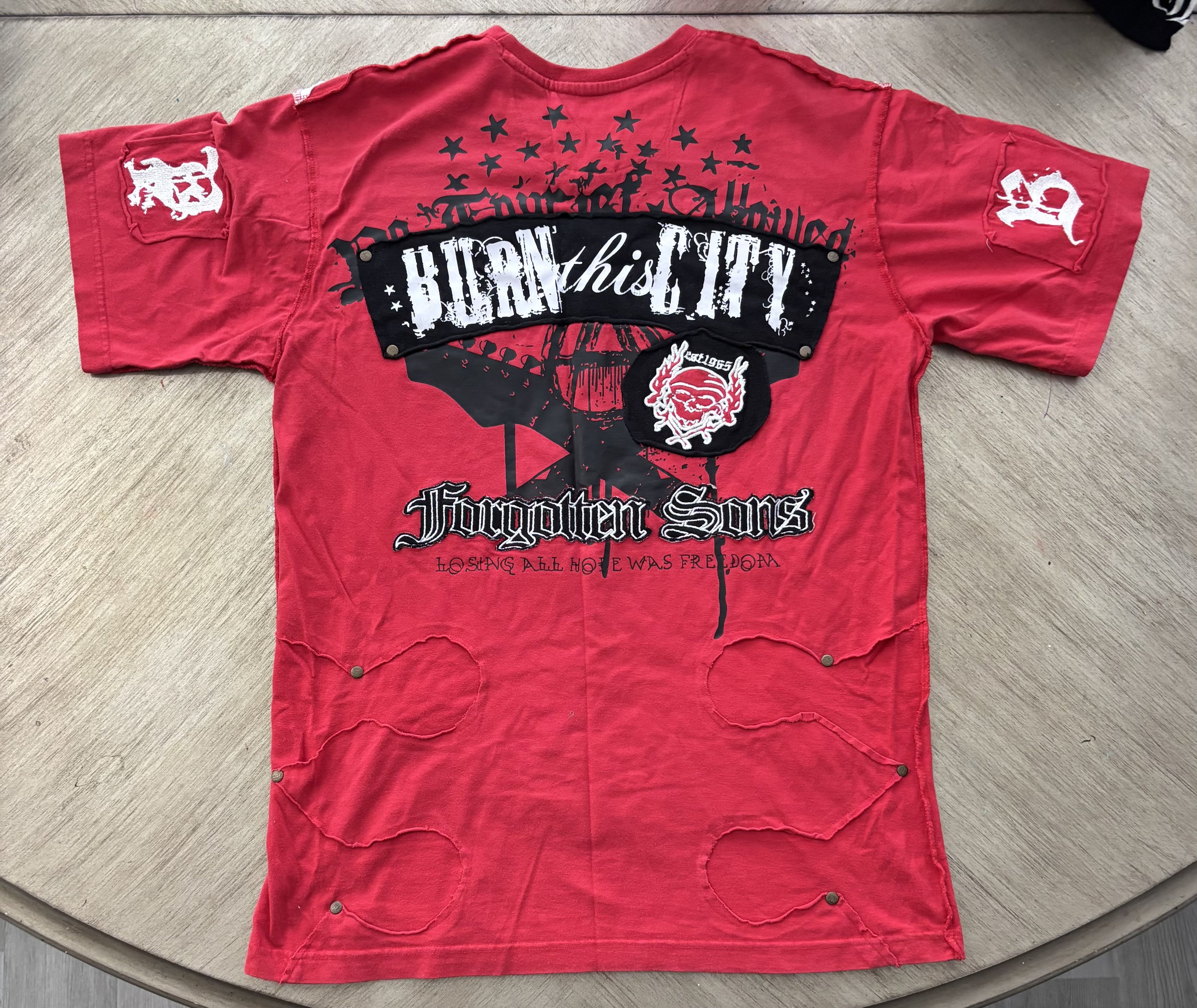 Black Label Blac Label TShirt Red, White and Black. Size US L / EU 52-54 / 3 - 2 Thumbnail