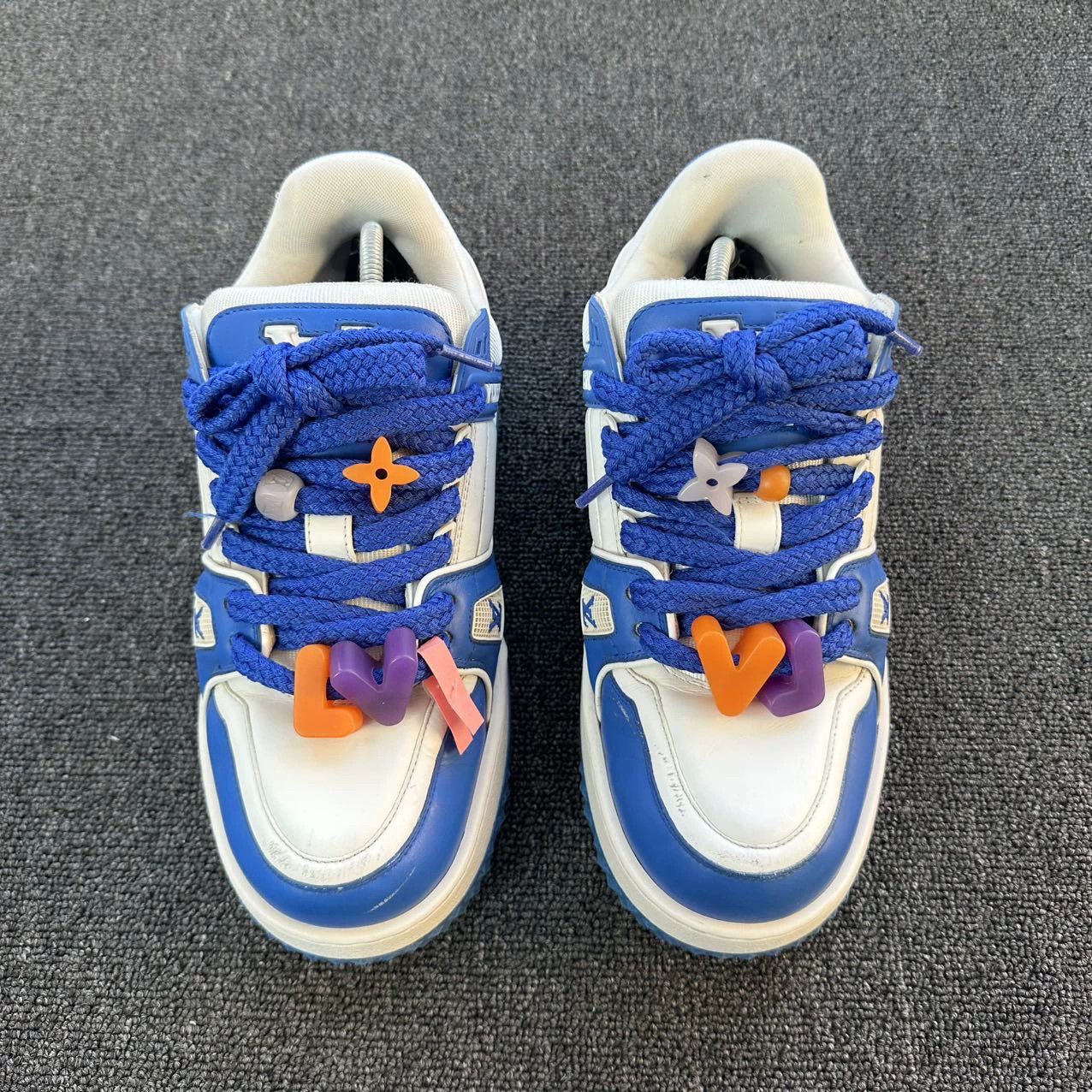 Louis Vuitton LV 95 New White Blue Pang Ding 41.5 Size US 8.5 / EU 41-42 - 2 Thumbnail
