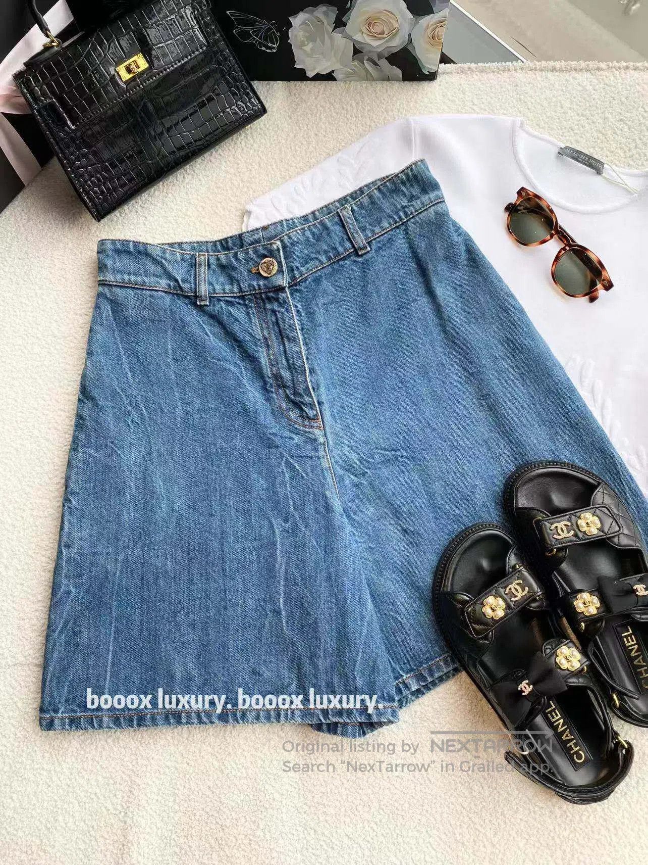 Chanel Chanel Denim shorts| Size 26" / US 2 / IT 38 - 1 Thumbnail