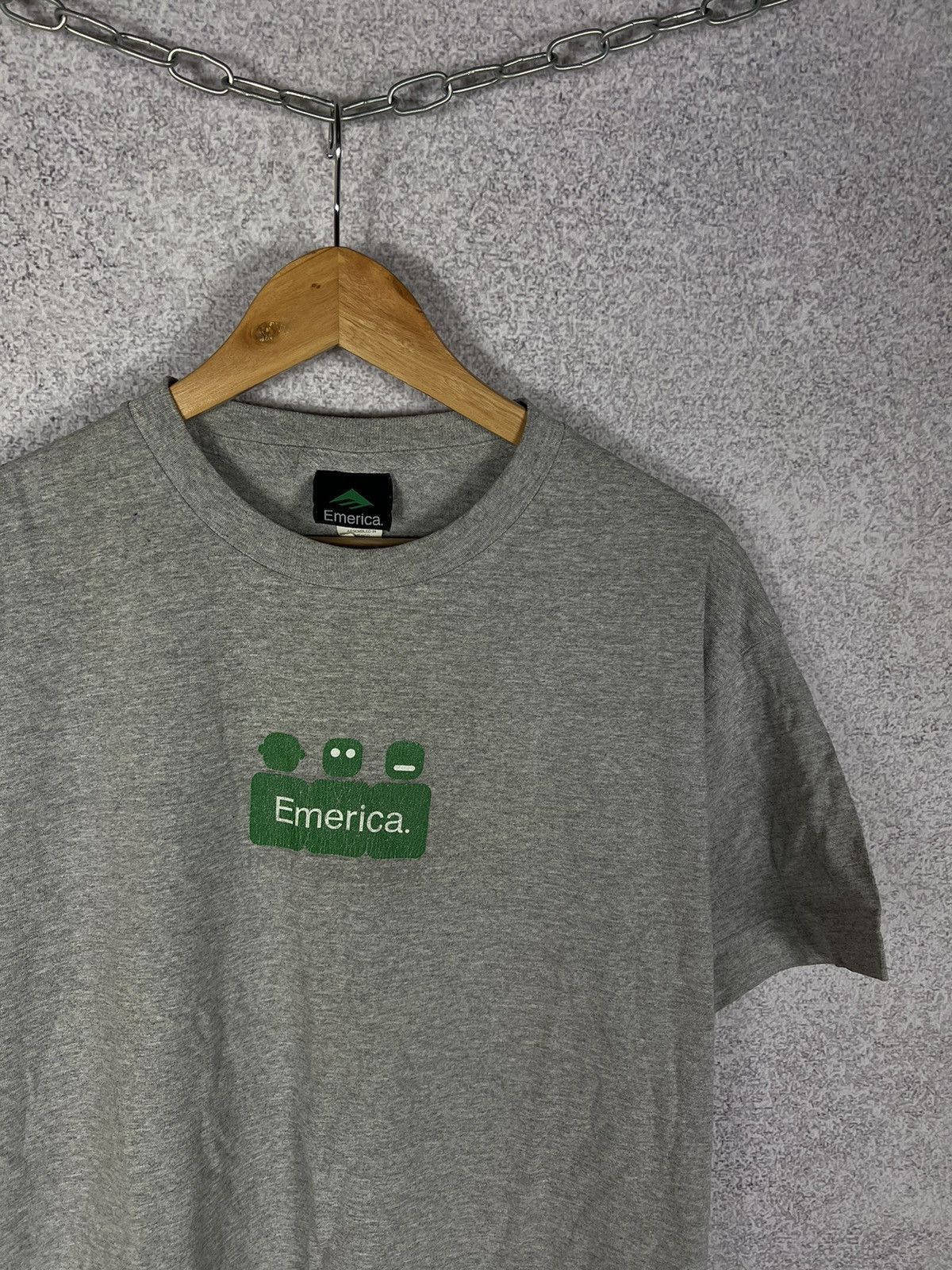 Vintage Vintage Y2K Emerica Box Logo T-Shirt Skateboard Tee Size US M / EU 48-50 / 2 - 2 Thumbnail