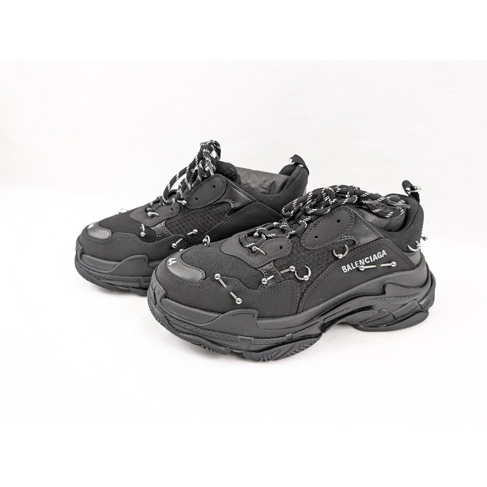 Balenciaga o1rshd1 Triple S Soccer Sneakers in Black/Silver Size US 13 / EU 46 - 18 Thumbnail