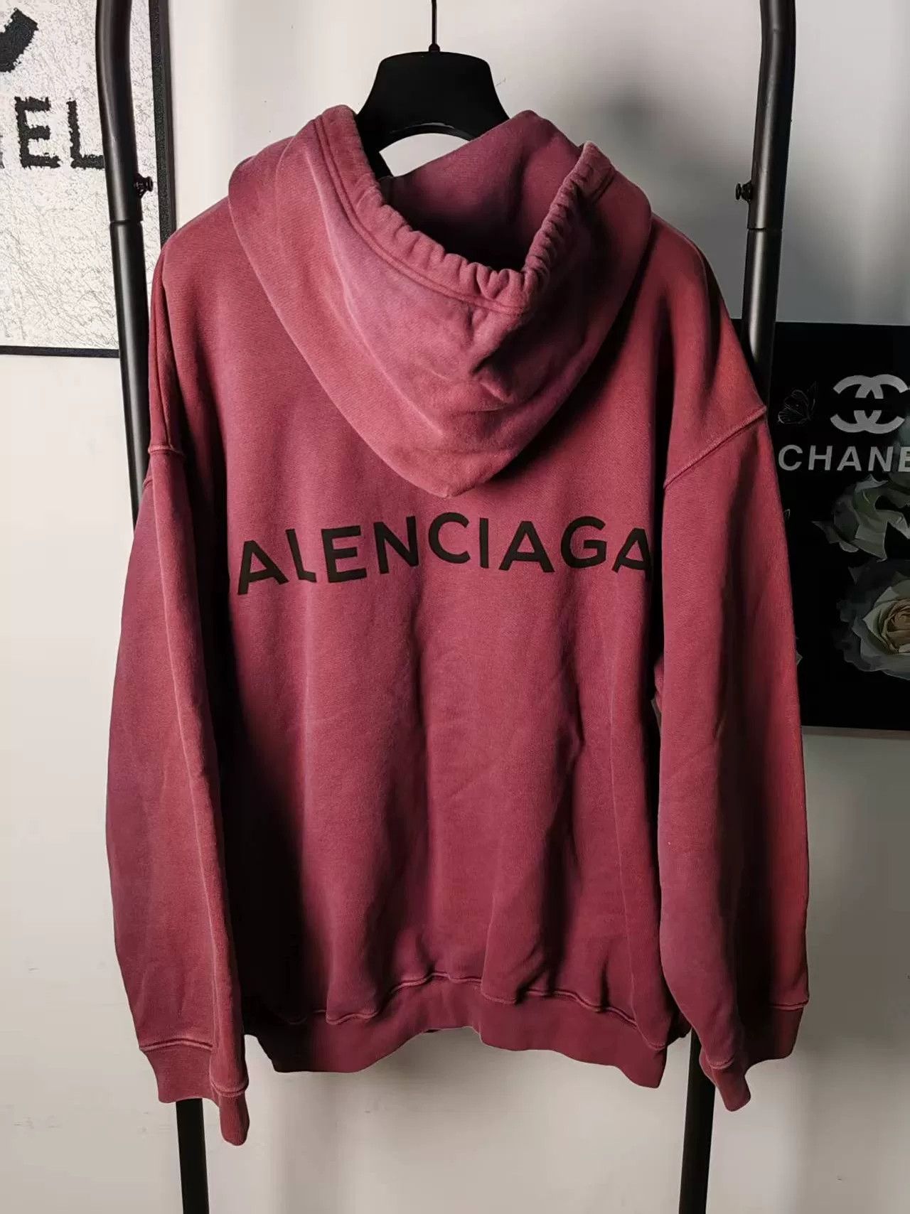 Balenciaga authentic balenciaga logo hoodie in deep red Size US M / EU 48-50 / 2 - 1 Thumbnail