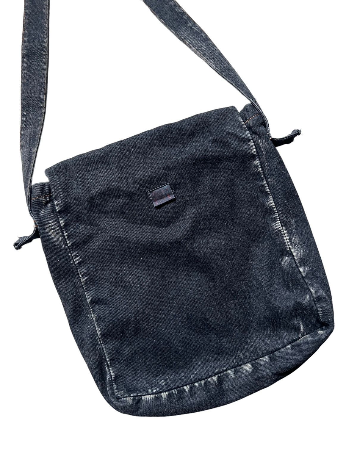 Japanese Brand 2000s h.NAOTO 🇯🇵 Goth Punk Reworked Denim Crossbody Bag Size ONE SIZE - 13 Thumbnail