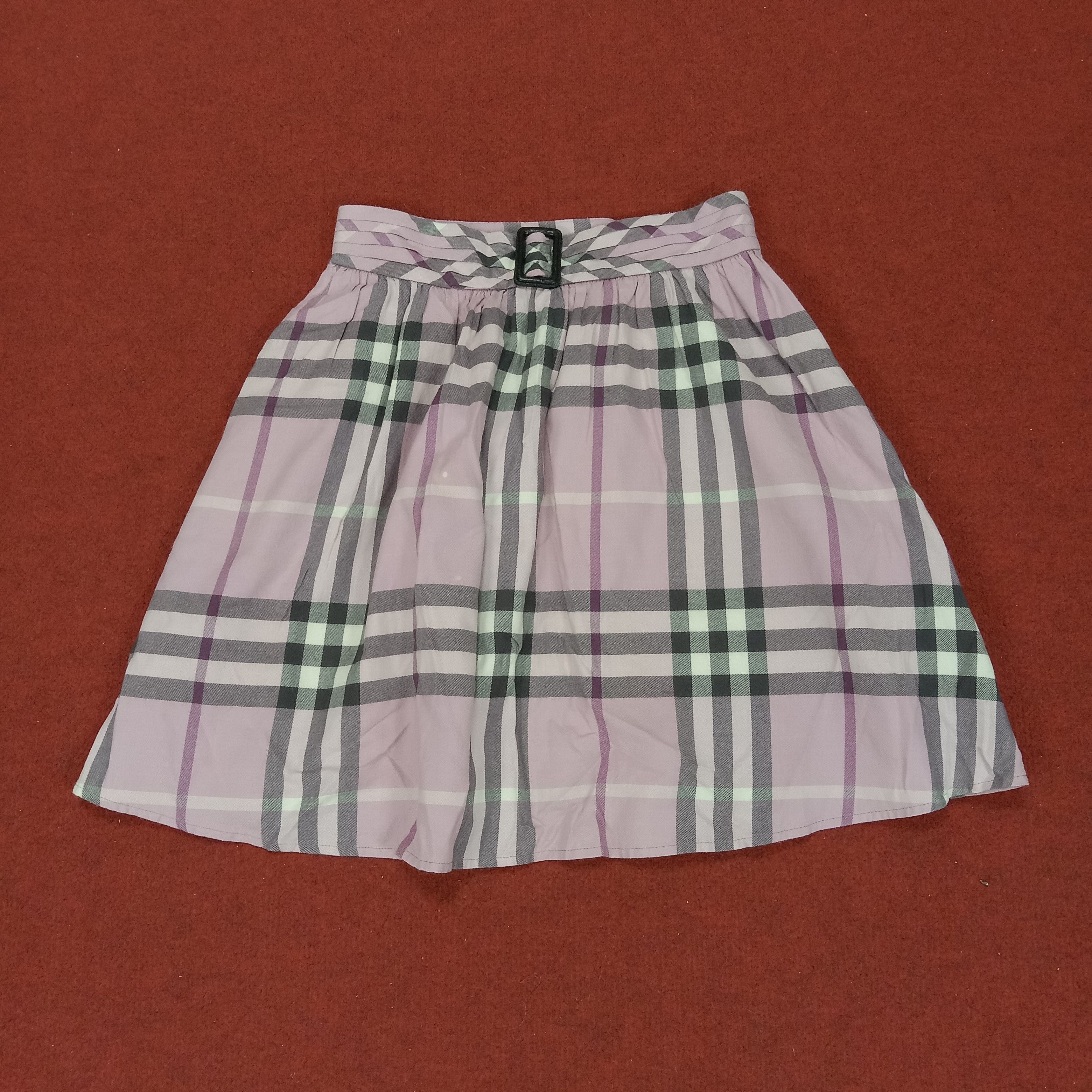 image of Burberry London Skirt Luxury Brand Nova Check Design Style in Pink, Women's (Size 24)