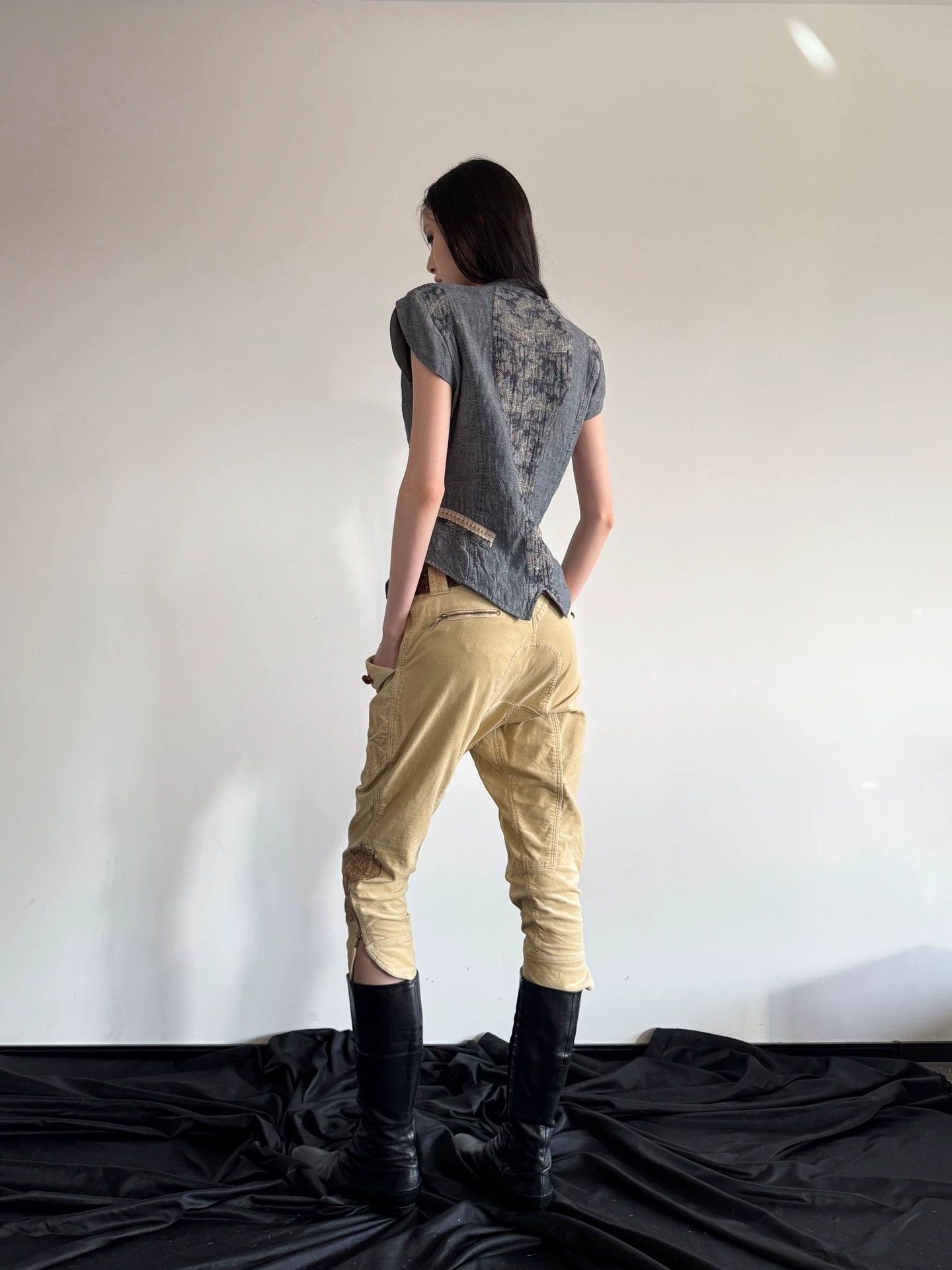 Vintage Italian Brand Vintage Velvet Beaded Cropped Pants Size 25" / US 0 / IT 36 - 8 Thumbnail