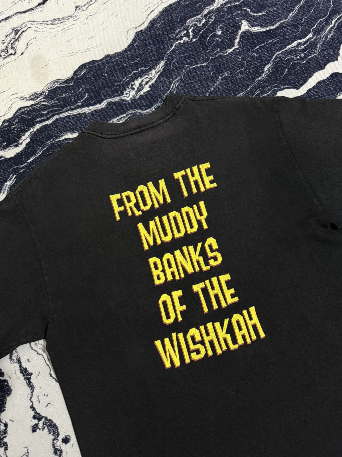 Band Tees Vintage nirvana muddy banks of wishkah 1996 tshirt Size US L / EU 52-54 / 3 - 12 Thumbnail