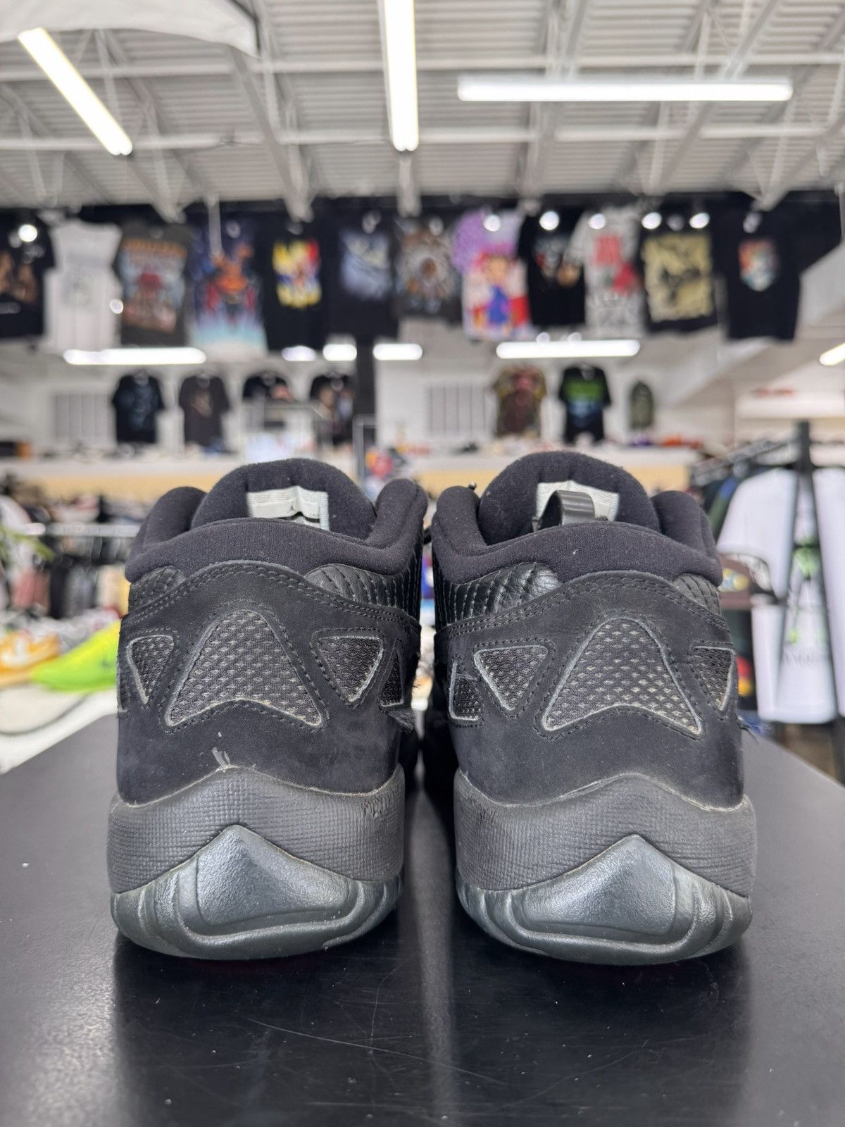 Jordan Brand Air Jordan 11 Retro Low IE Referee Size 9.5 (2015) Size US 9.5 / EU 42-43 - 5 Thumbnail