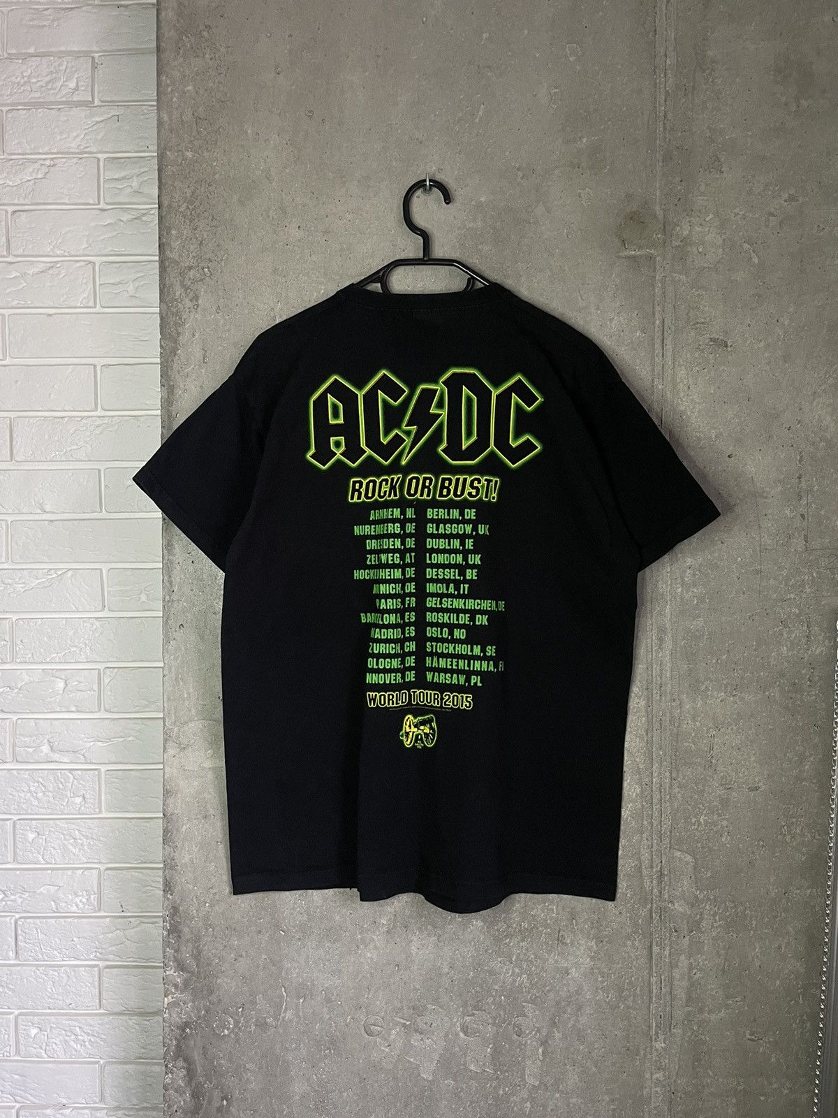 Band Tees AC/DC Rock Or Bust 2015 Vintage Tour Tee Hypebeast Y2k Size US L / EU 52-54 / 3 - 2 Thumbnail