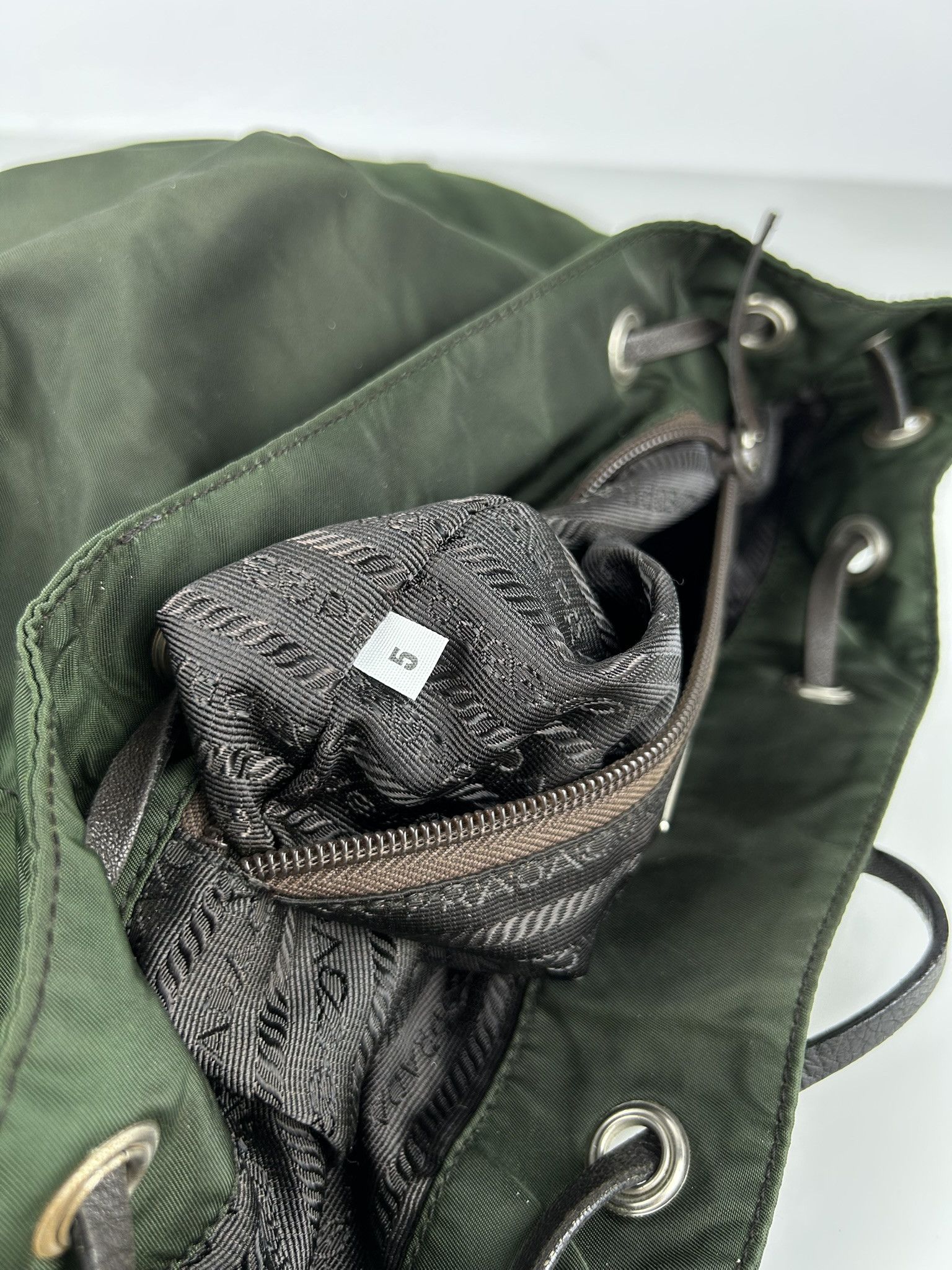 Prada Vintage Prada nylon and leather triangle logo cargo backpack Size ONE SIZE - 20 Thumbnail