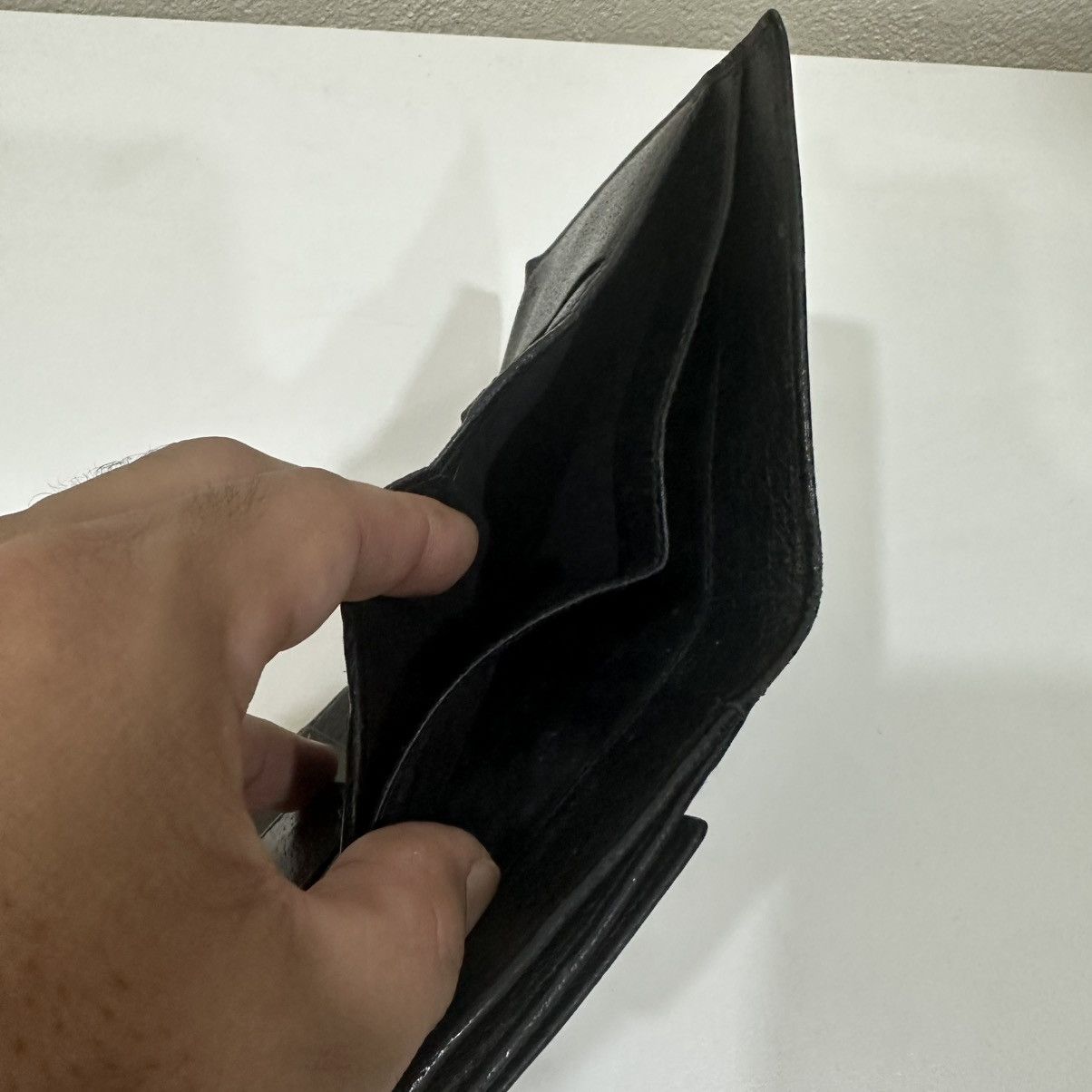Gucci ‼️LASTDROP‼️ AUTHENTIC GUCCI LEATHER WALLET Size ONE SIZE - 5 Thumbnail