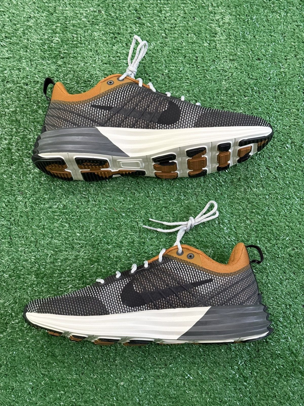 Nike Men’s Nike Lunar Roam SE Desert Bronze Metallic Pewter Size US 9.5 / EU 42-43 - 3 Thumbnail