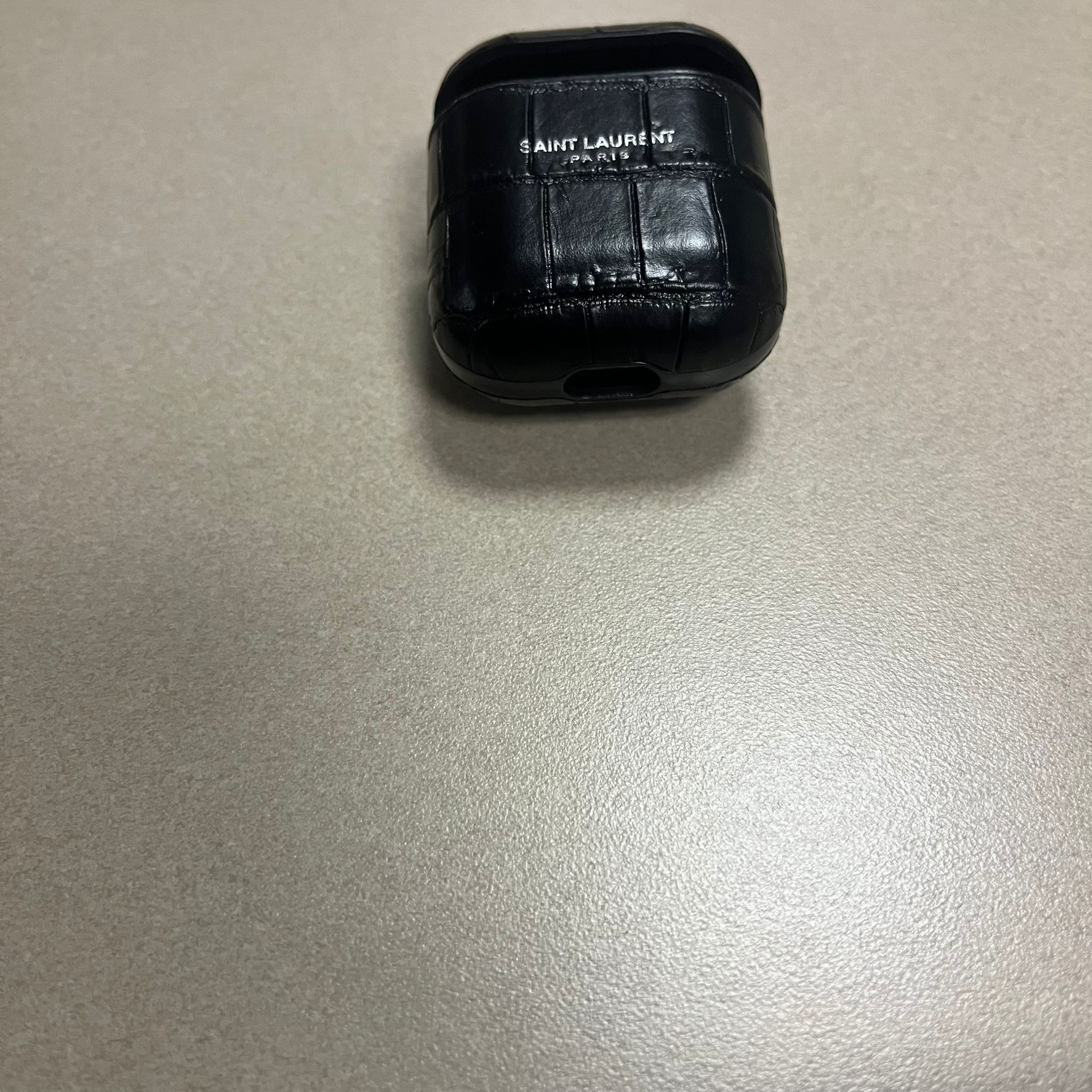 Saint Laurent Paris Airpods Croc Effect Case in Black Size ONE SIZE - 4 Thumbnail