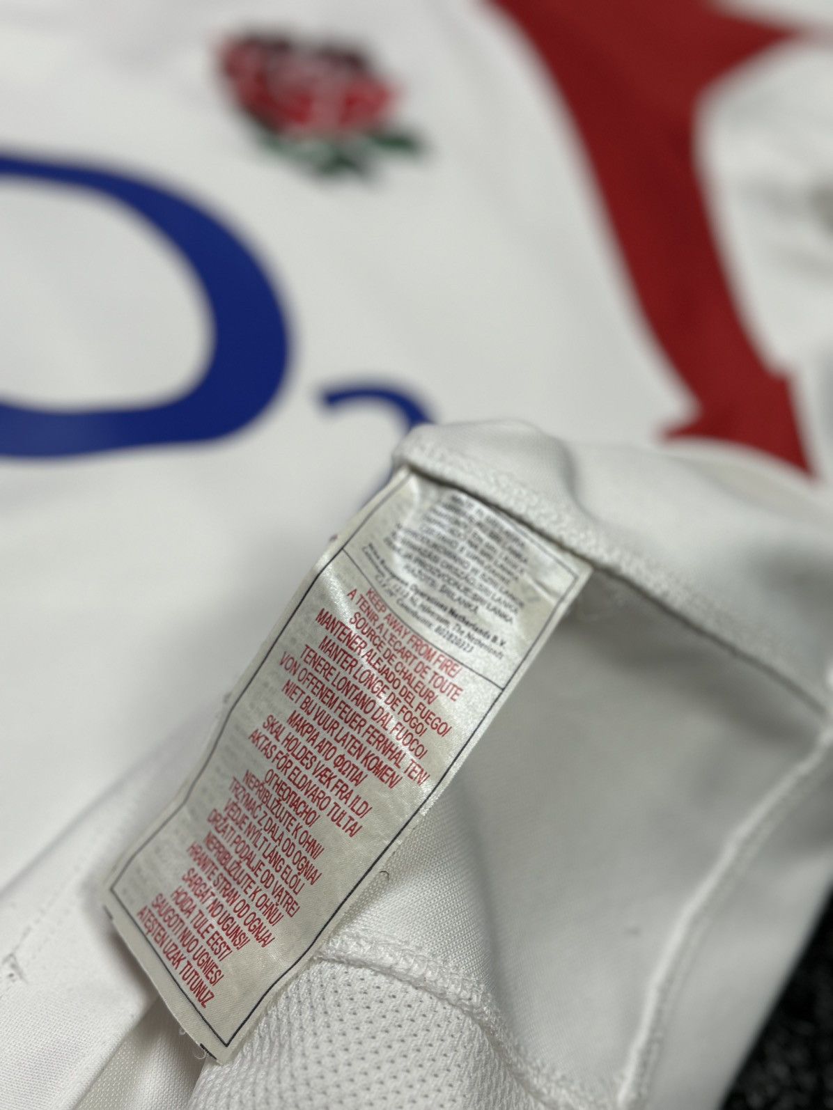 Nike Nike rugby 🏉 England 🏴󠁧󠁢󠁥󠁮󠁧󠁿 size M Size US M / EU 48-50 / 2 - 9 Thumbnail
