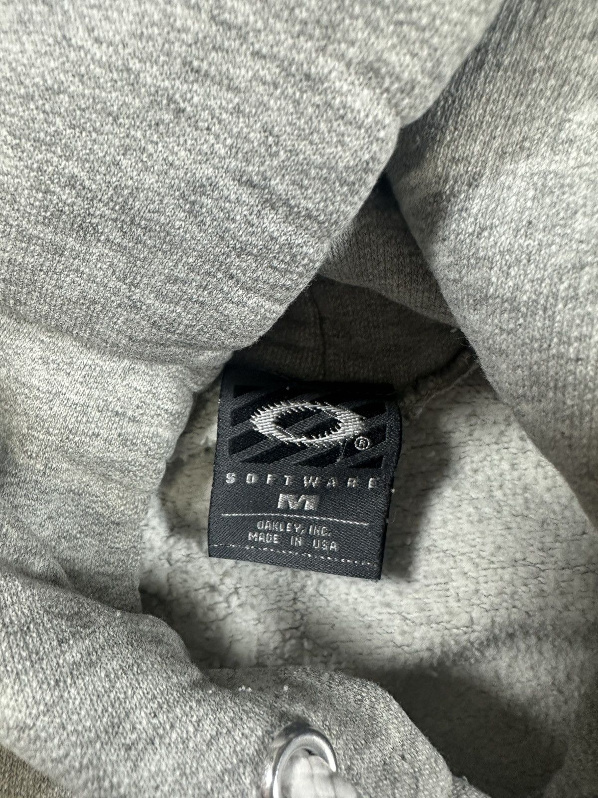 Oakley Vintage Oakley Software Hoodie Flame Center O Logo Size M Size US M / EU 48-50 / 2 - 4 Thumbnail