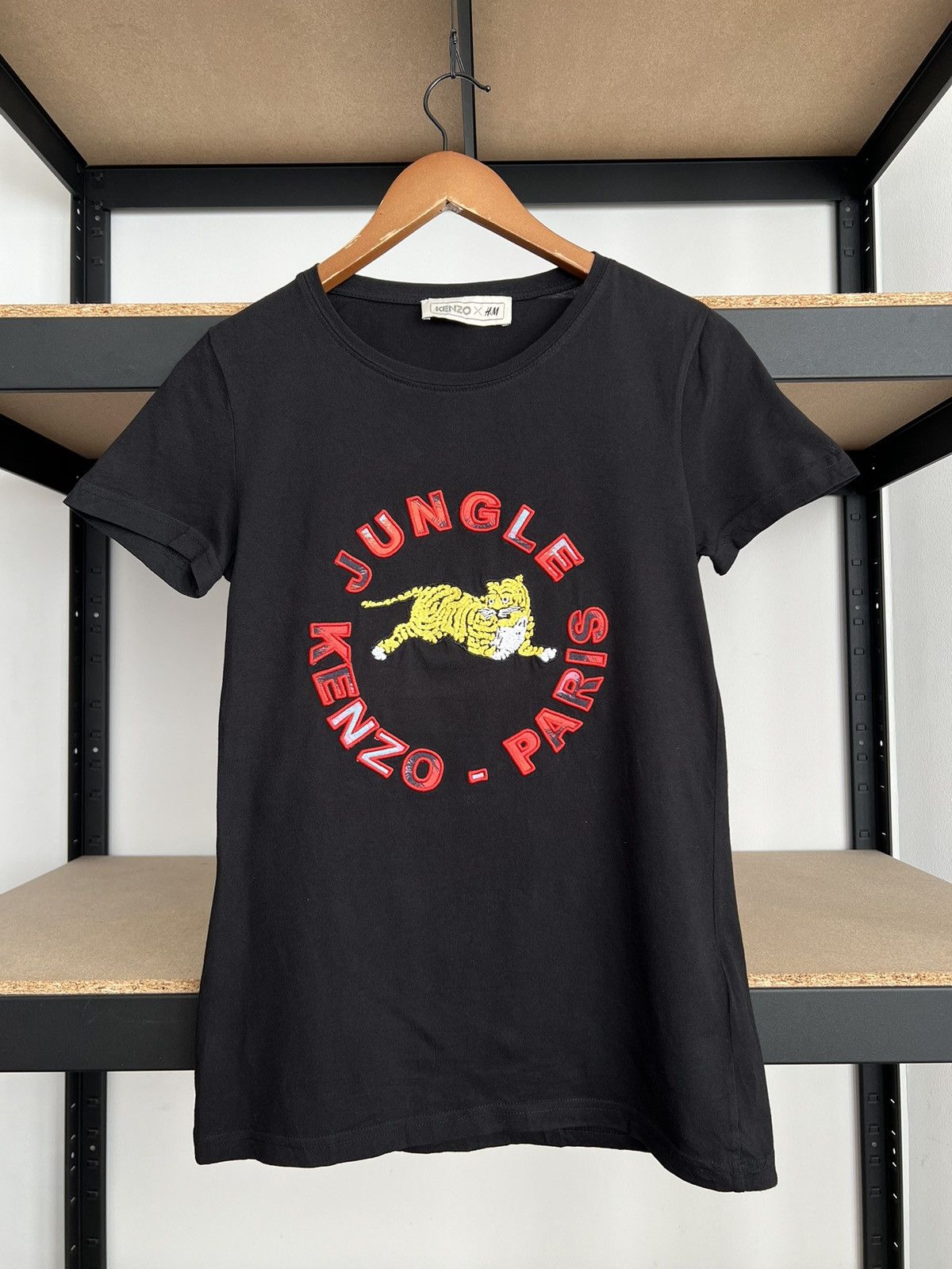 H&M × Kenzo Kenzo x H&M Jungle Paris Tiger Embroidered Logo T-shirt Size XS / US 0-2 / IT 36-38 - 2 Thumbnail